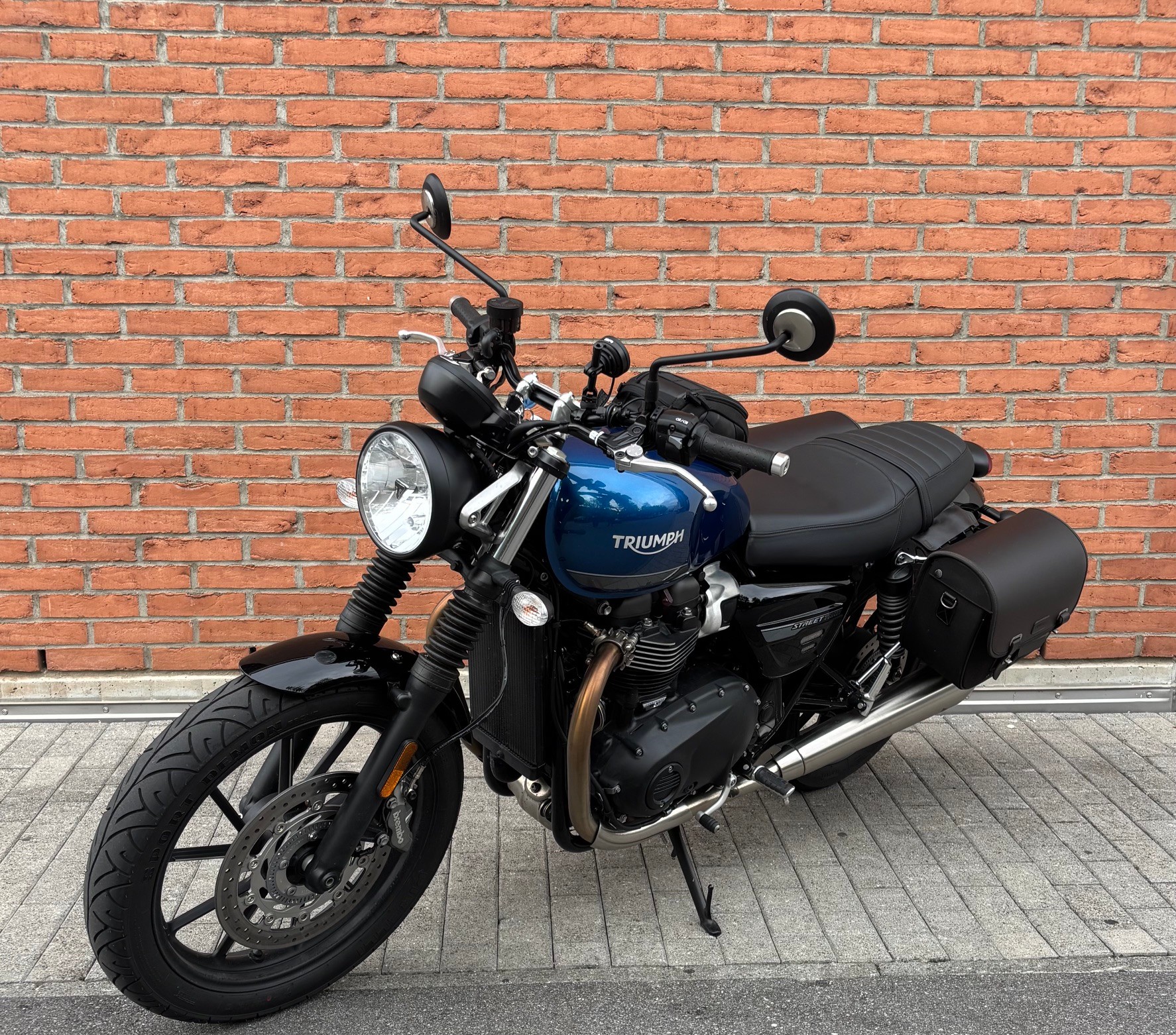 TRIUMPH Street Twin 900-image-3