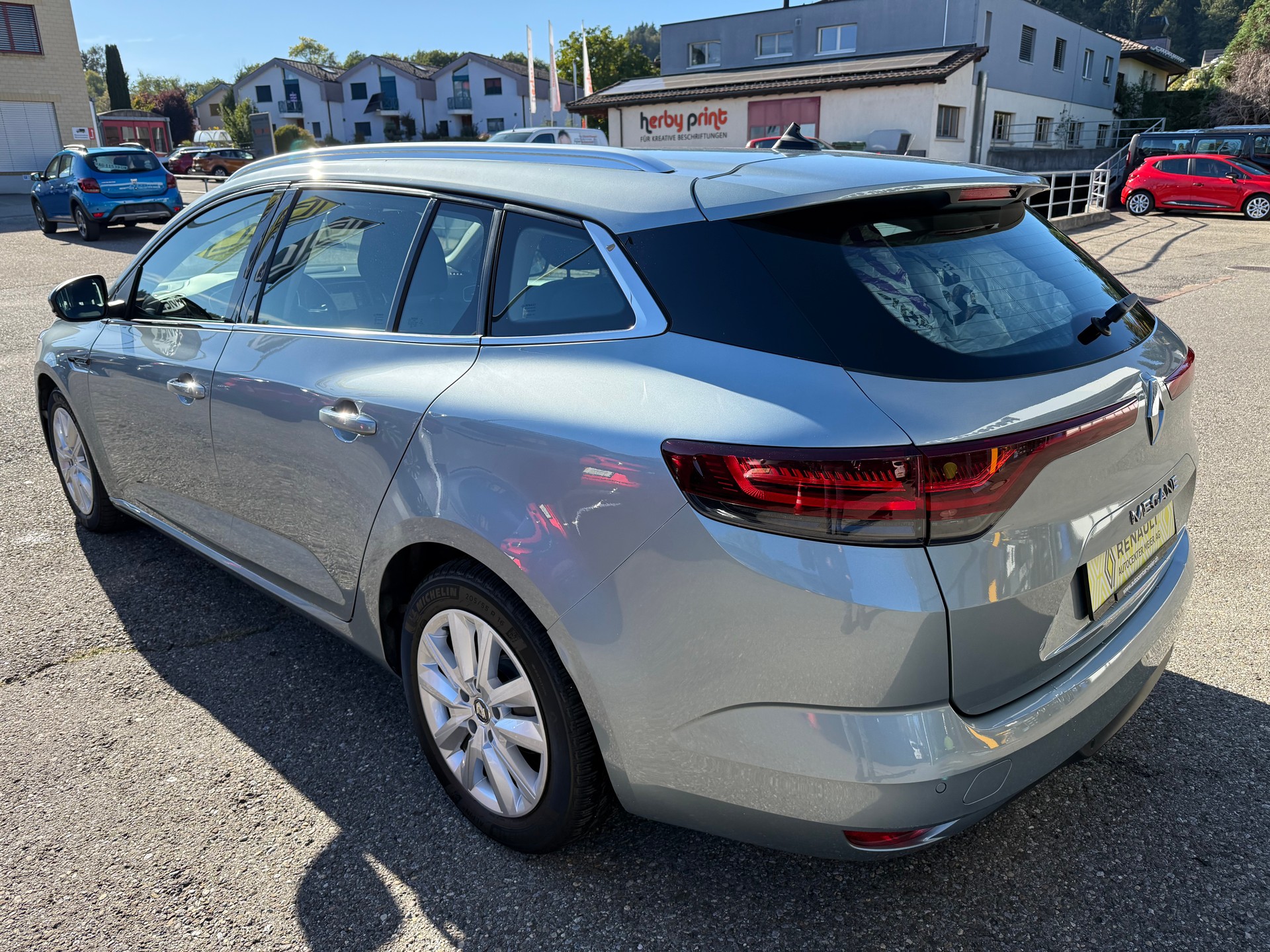 RENAULT Mégane Grandtour 1.5 dCi Zen EDC-showroom-element-3