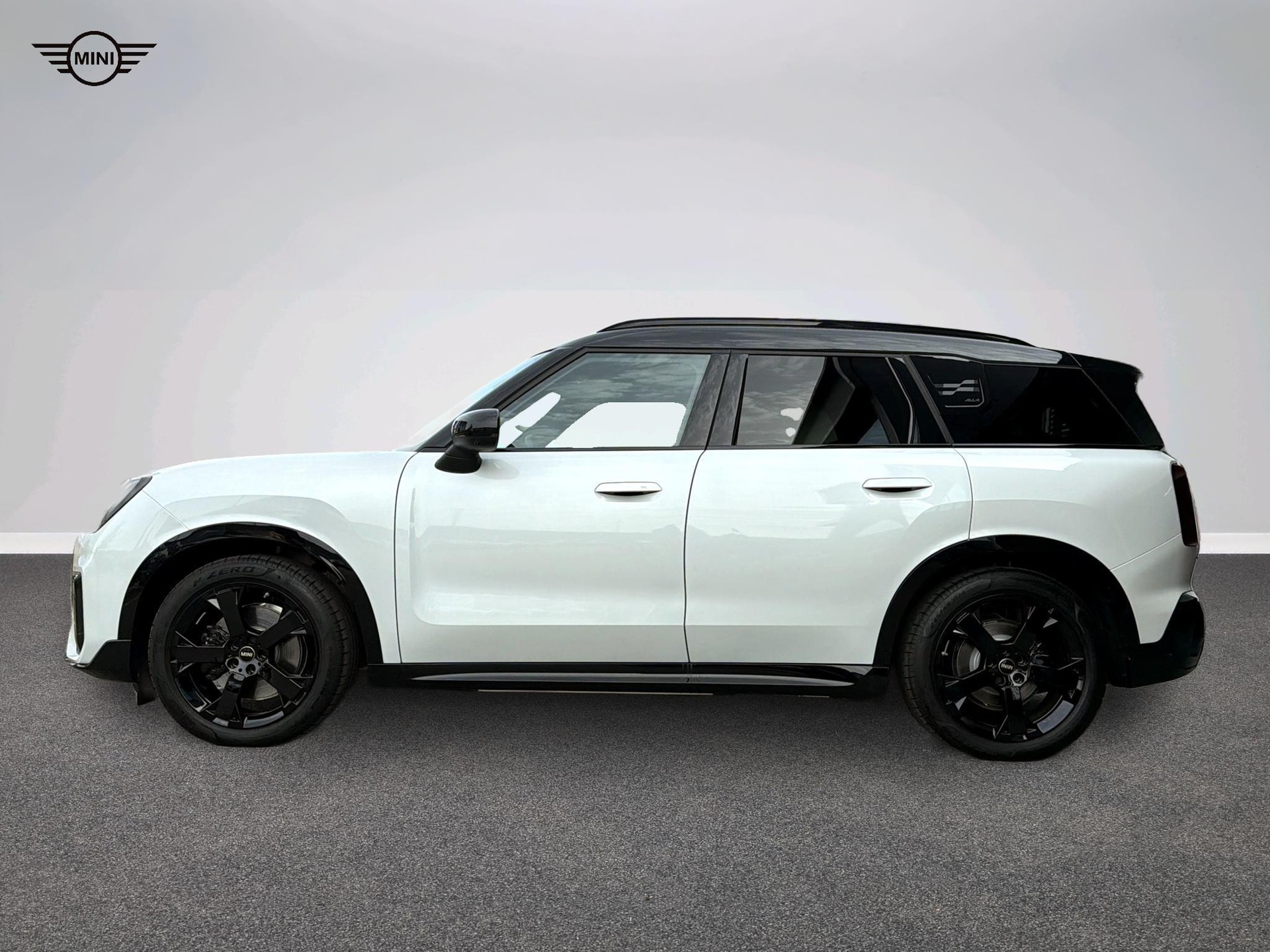 MINI Countryman SE ALL4-showroom-element-1