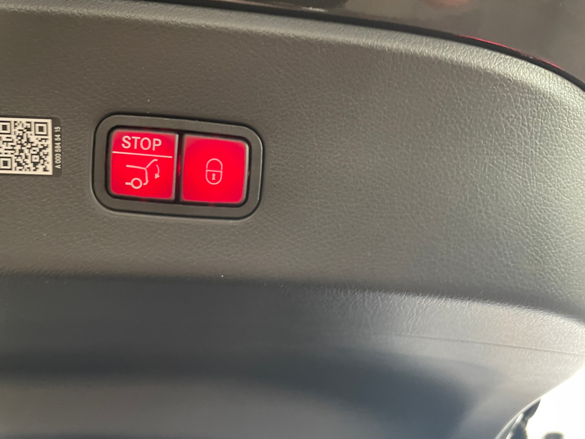 MERCEDES-BENZ GLC Coupé 300 4Matic 9G-Tronic AMG Line-image-9