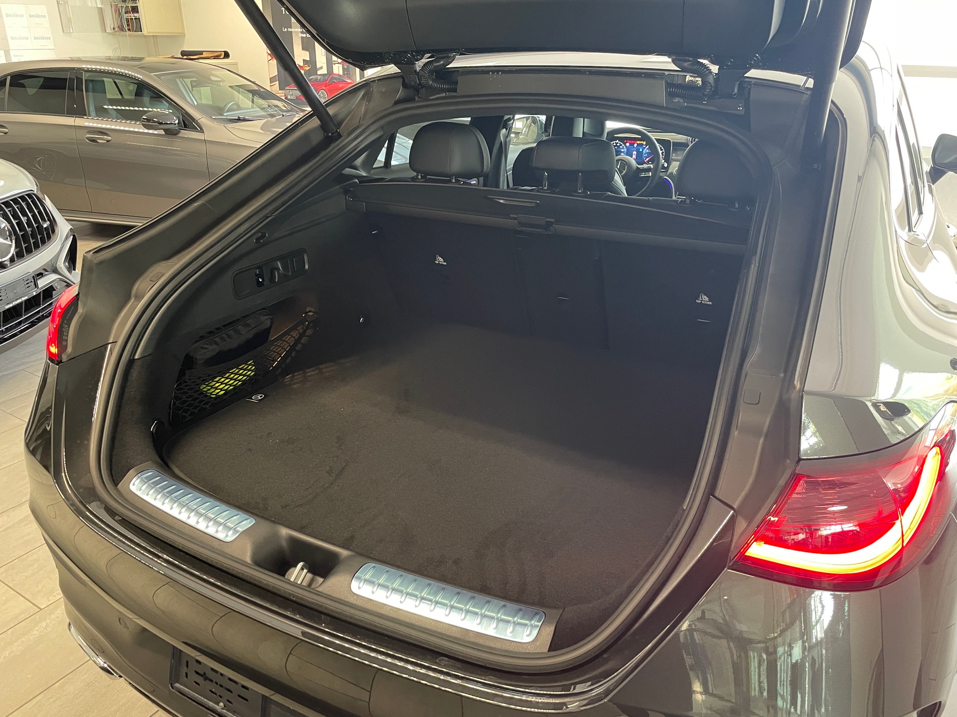 MERCEDES-BENZ GLC Coupé 300 4Matic 9G-Tronic AMG Line-image-7