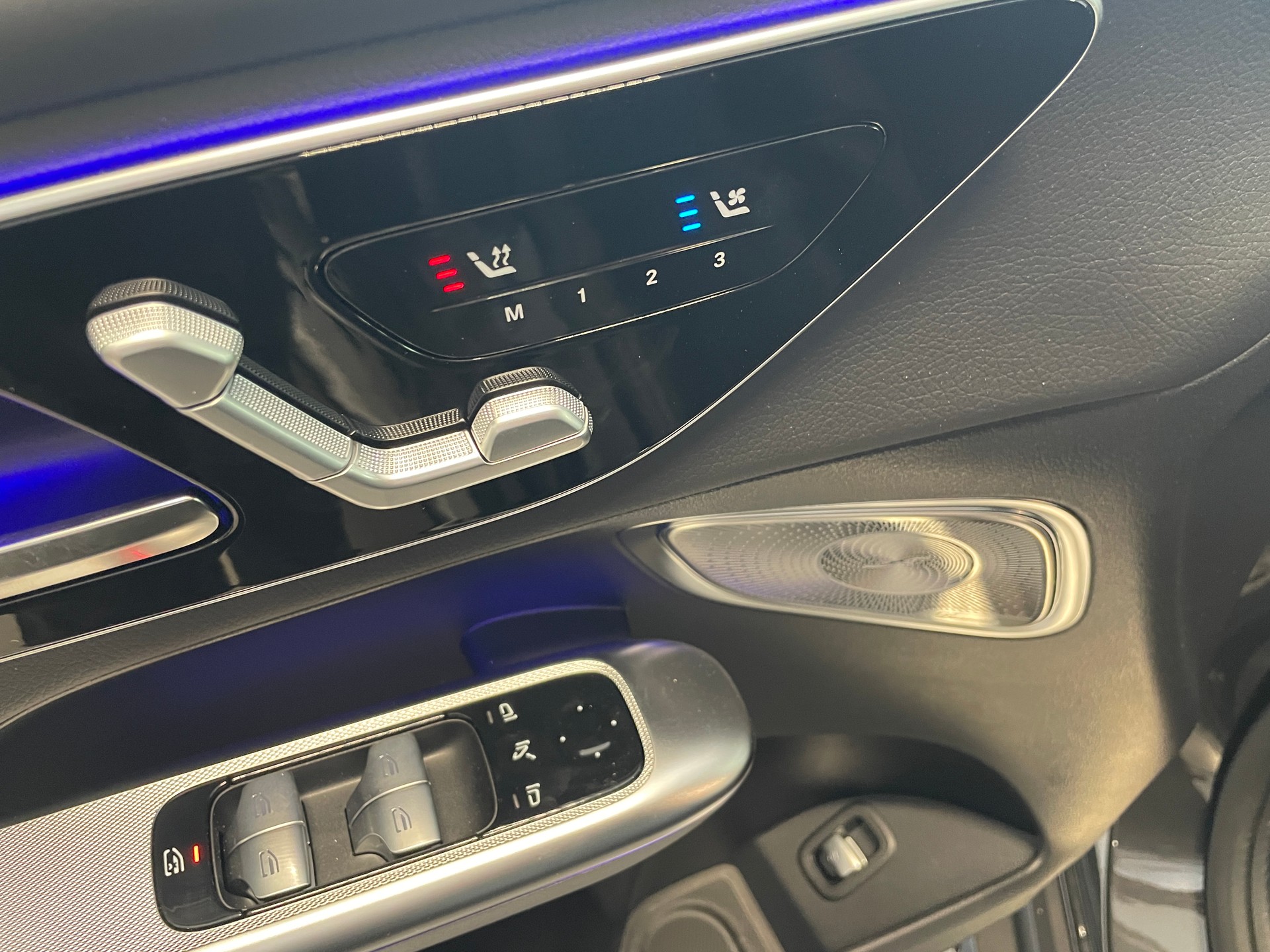 MERCEDES-BENZ GLC Coupé 300 4Matic 9G-Tronic AMG Line-image-15
