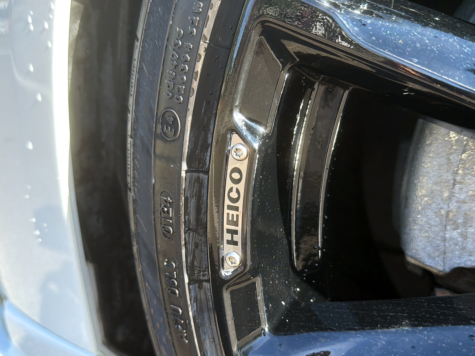 VOLVO V60 2.0 T8 TE Ultra Dark Heico-image-17