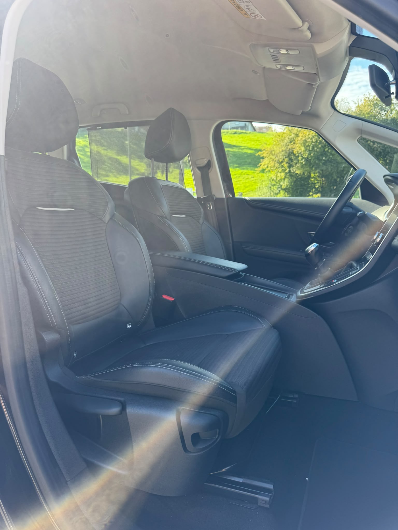 RENAULT Grand Scénic 1.3 16V Turbo Intens-image-10
