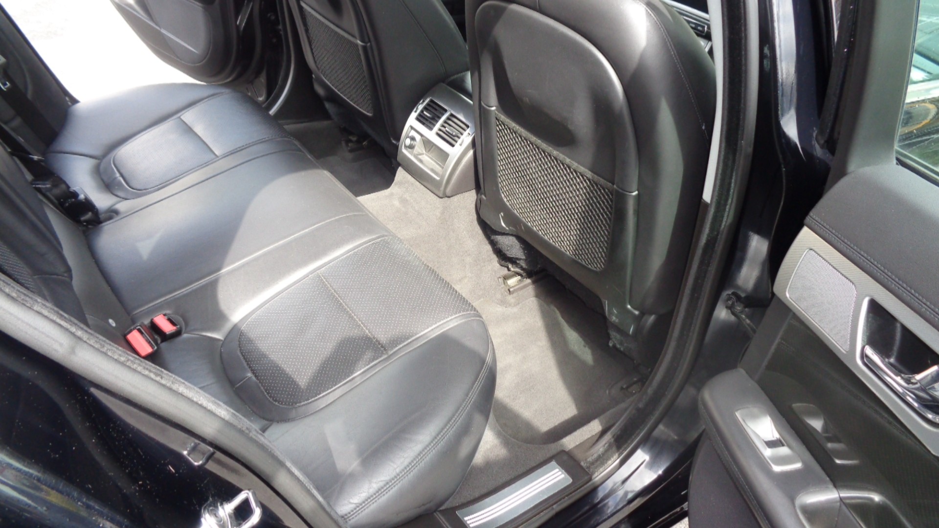 JAGUAR XF Sportbrake 3.0d S V6 Premium Luxury-image-9
