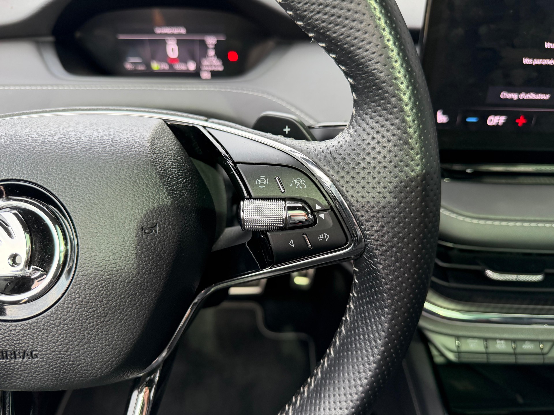SKODA Enyaq iV 80 SportLine-image-19