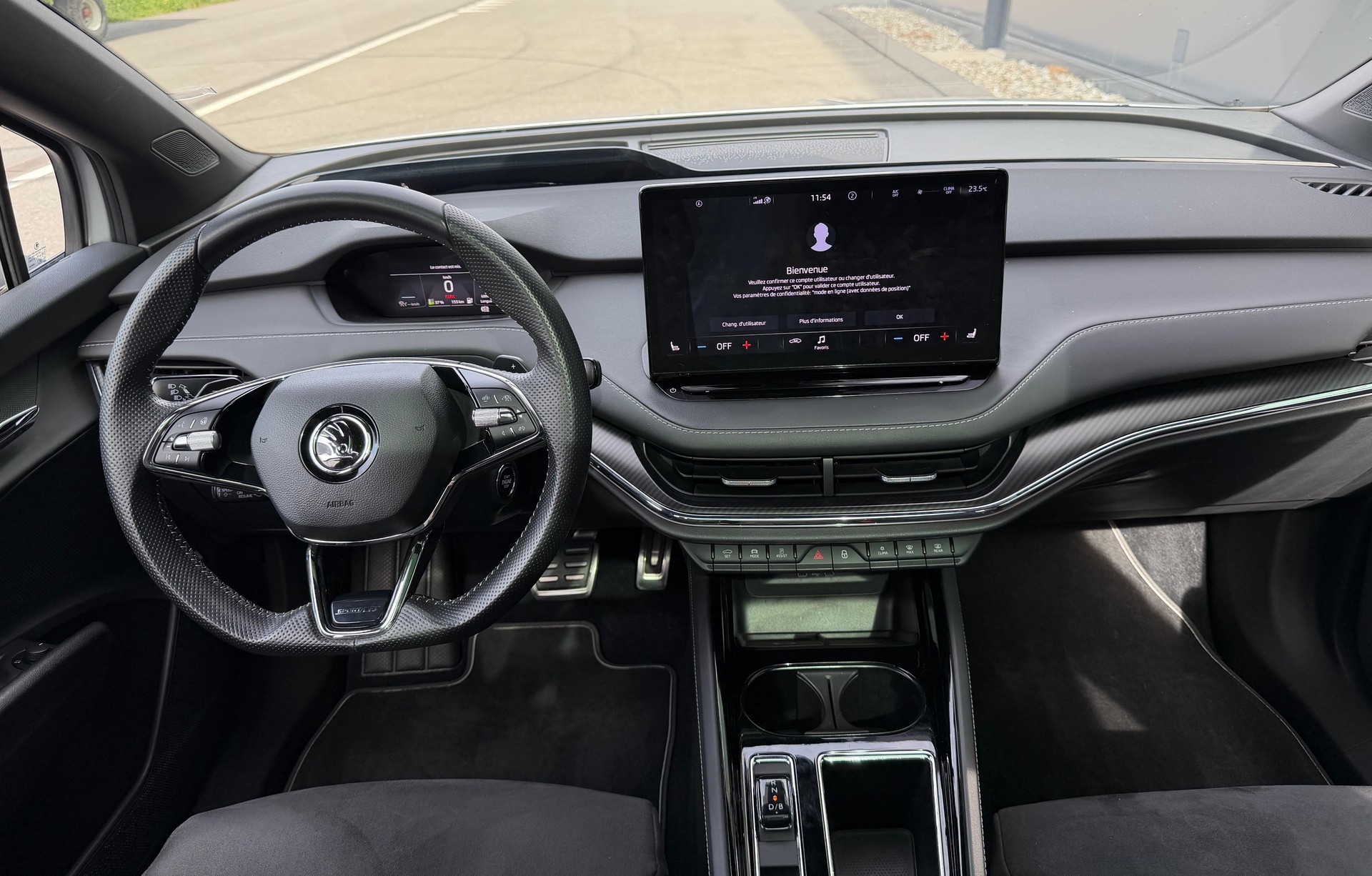 SKODA Enyaq iV 80 SportLine-image-15