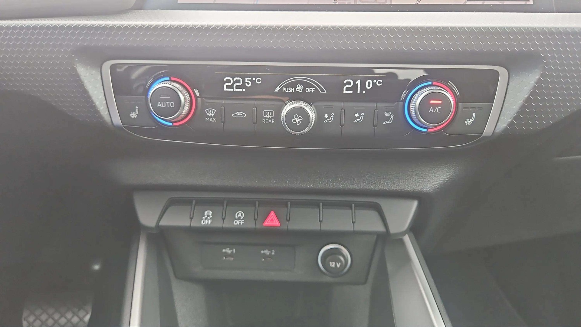 AUDI A1 Sportback 30 TFSI advanced S-tronic mit 5J Werksgarantie oder bis 100000km-image-22