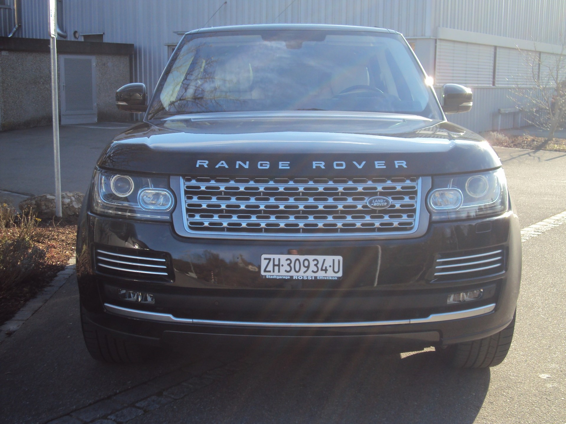 LAND ROVER Range Rover 3.0SDV6 HEV SV Autobiography Automatic-image-1