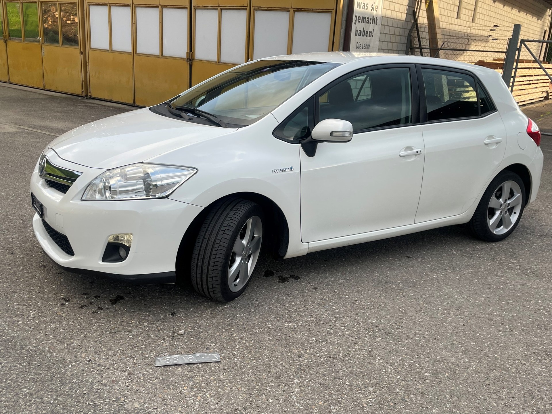 TOYOTA Auris 1.8 16V HSD Linea Sol-image-1