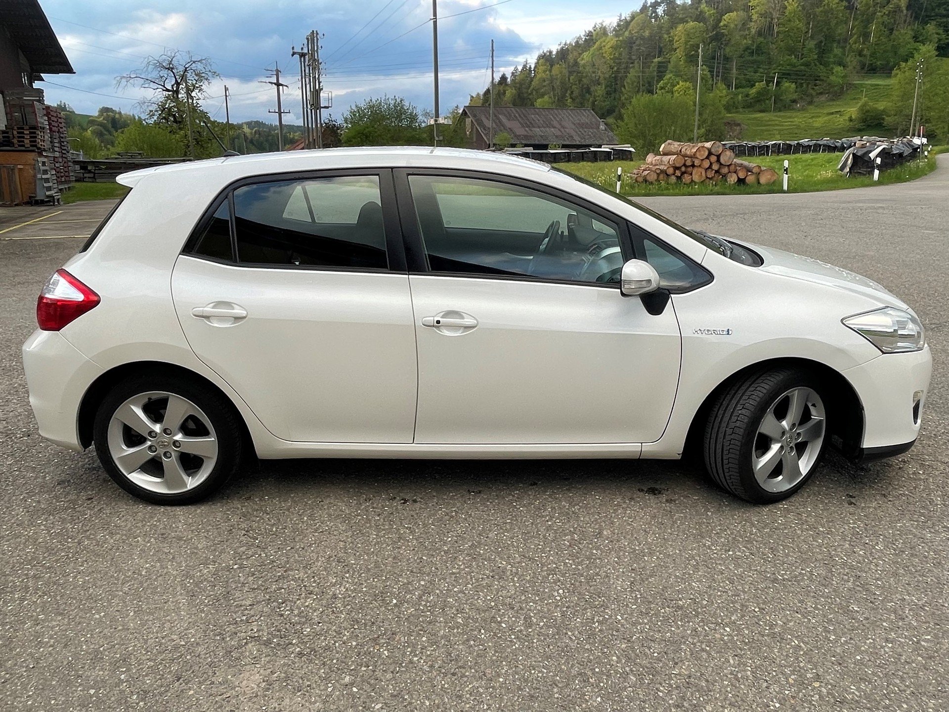 TOYOTA Auris 1.8 16V HSD Linea Sol-image-4