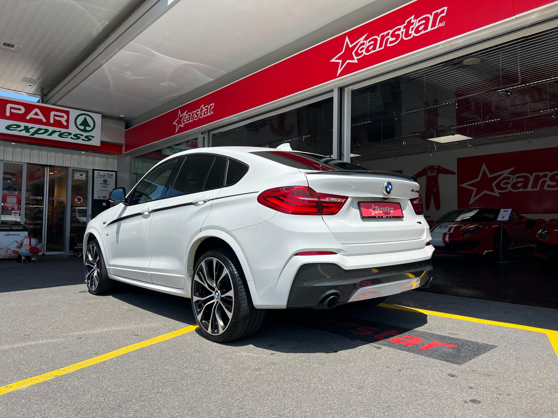 BMW X4 M 40i Steptronic-showroom-element-2