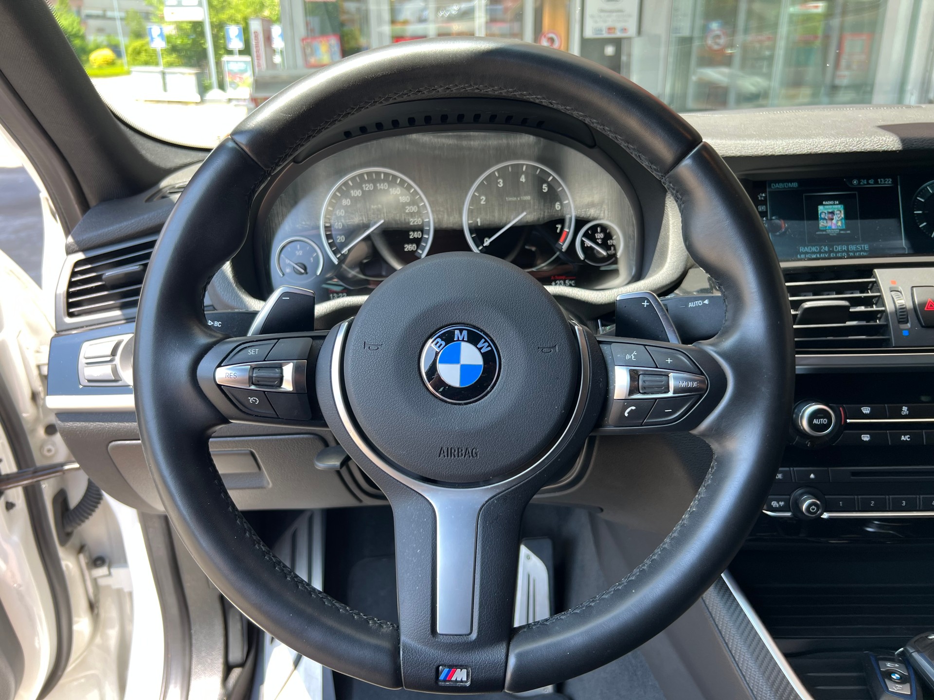 BMW X4 M 40i Steptronic-image-4