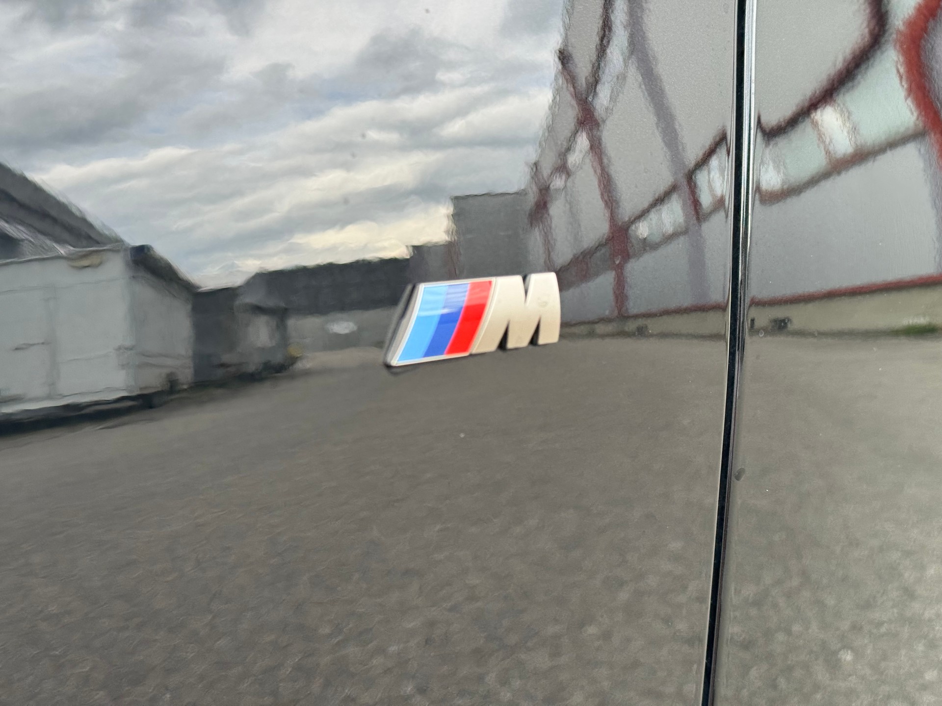BMW M760Li xDrive Steptronic-showroom-element-3