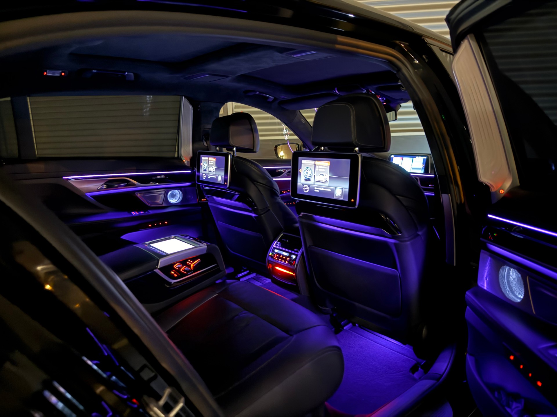 BMW M760Li xDrive Steptronic-image-27