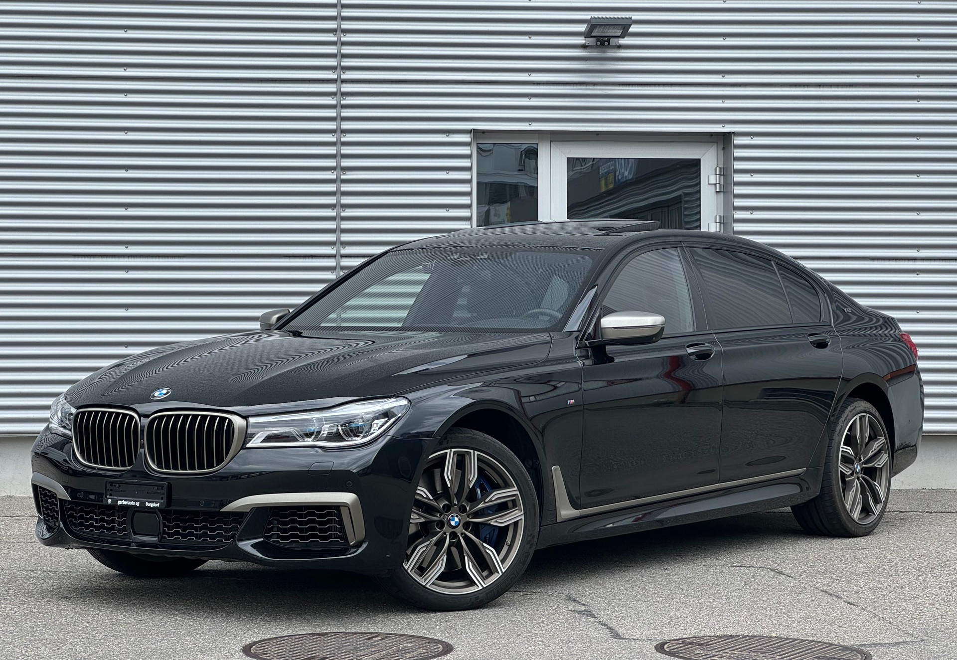 BMW M760Li xDrive Steptronic