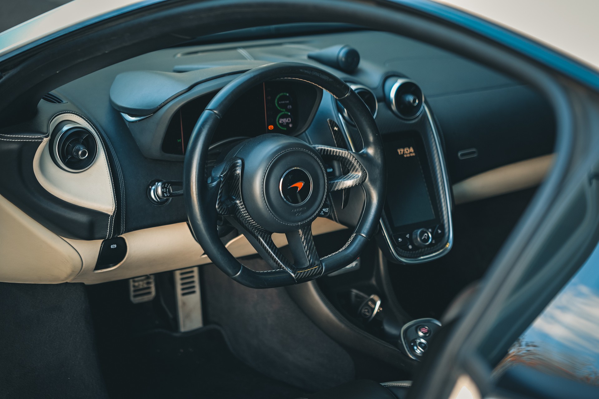 McLAREN 570GT Coupé 3.8 V8 SSG-image-10