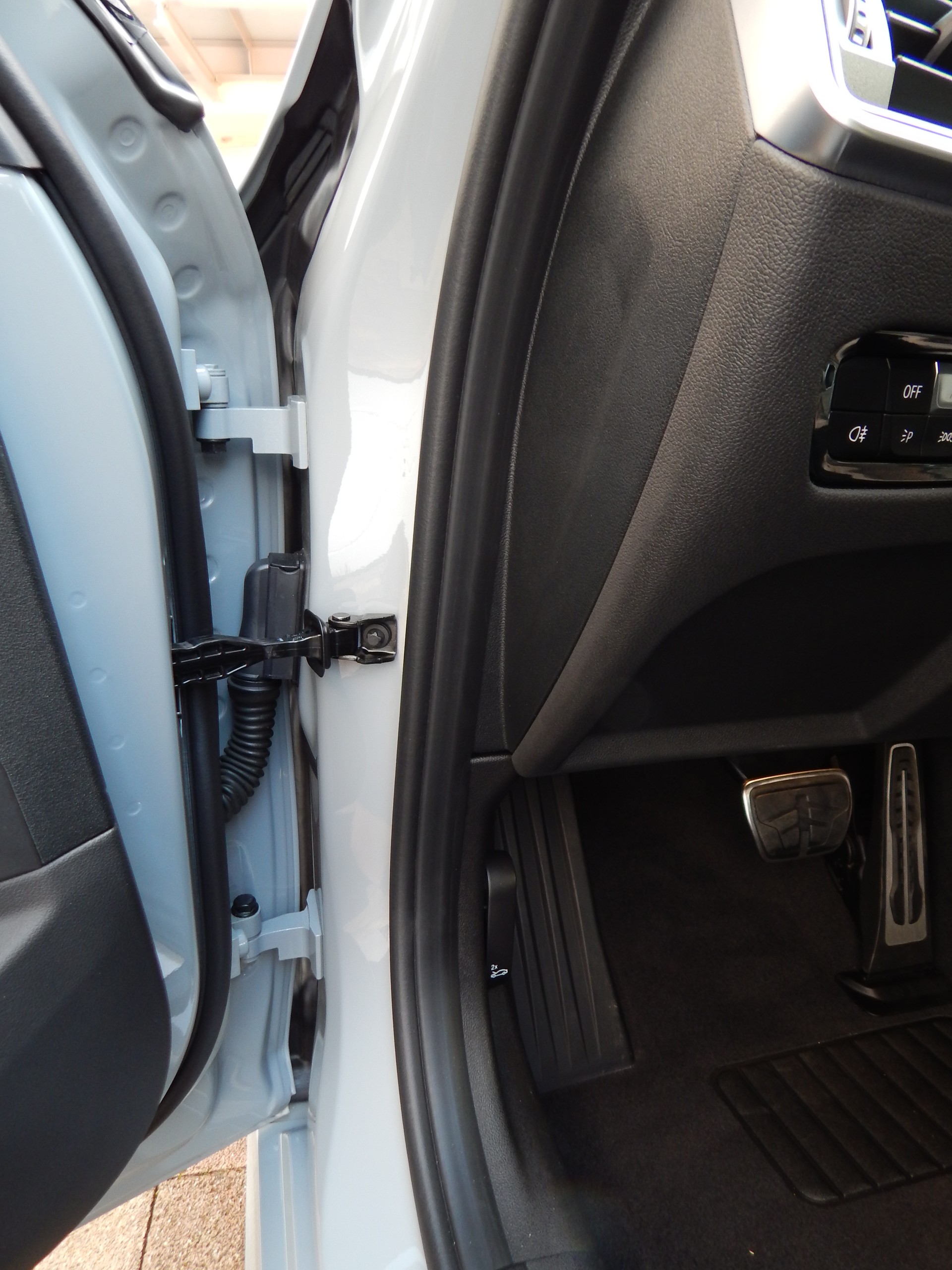 BMW Neuwagenzustand/330i Touring/TwinPower Turbo/Steptr./M Sport-image-26