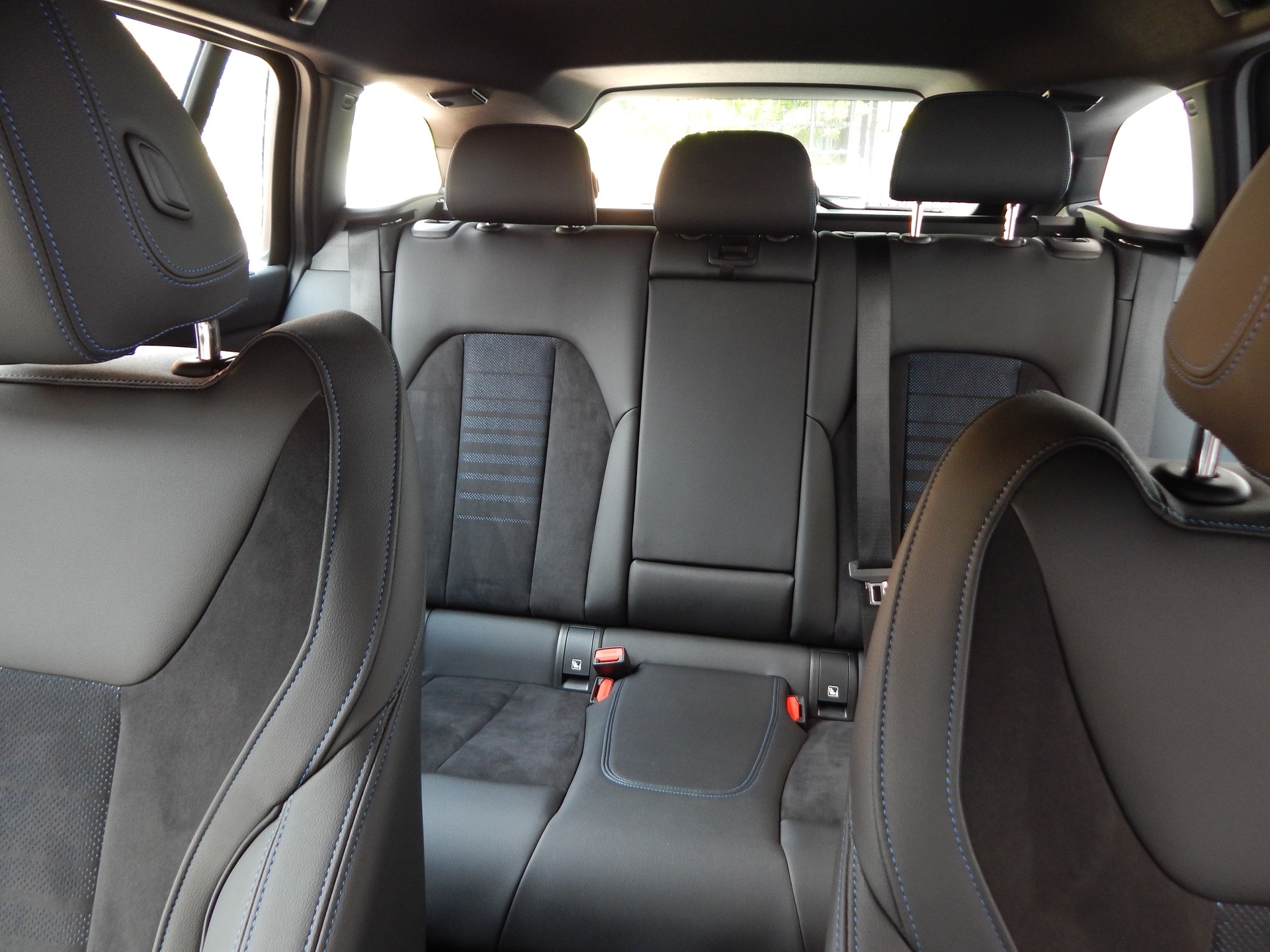 BMW Neuwagenzustand/330i Touring/TwinPower Turbo/Steptr./M Sport-image-11