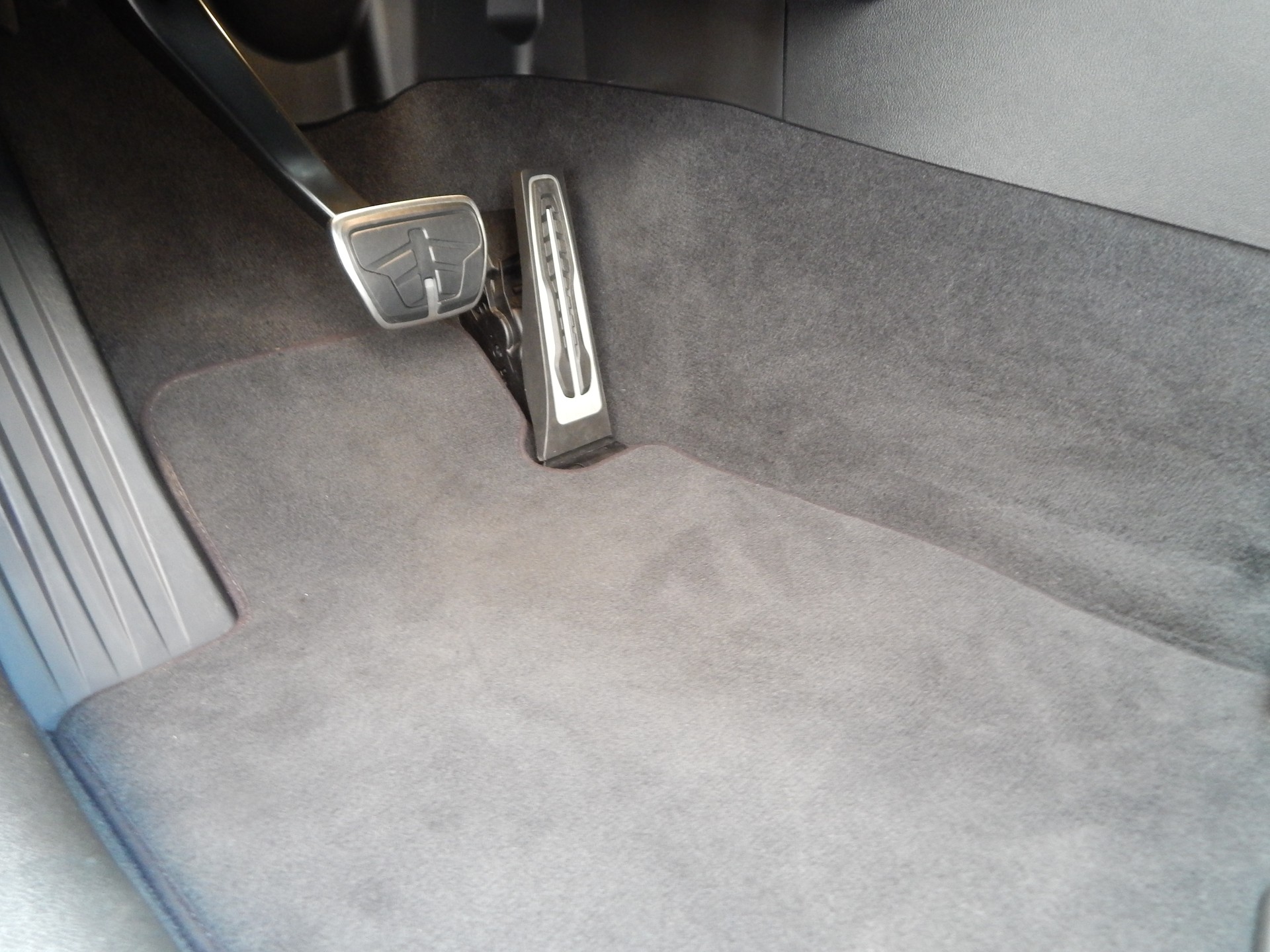 BMW Neuwagenzustand/330i Touring/TwinPower Turbo/Steptr./M Sport-image-25