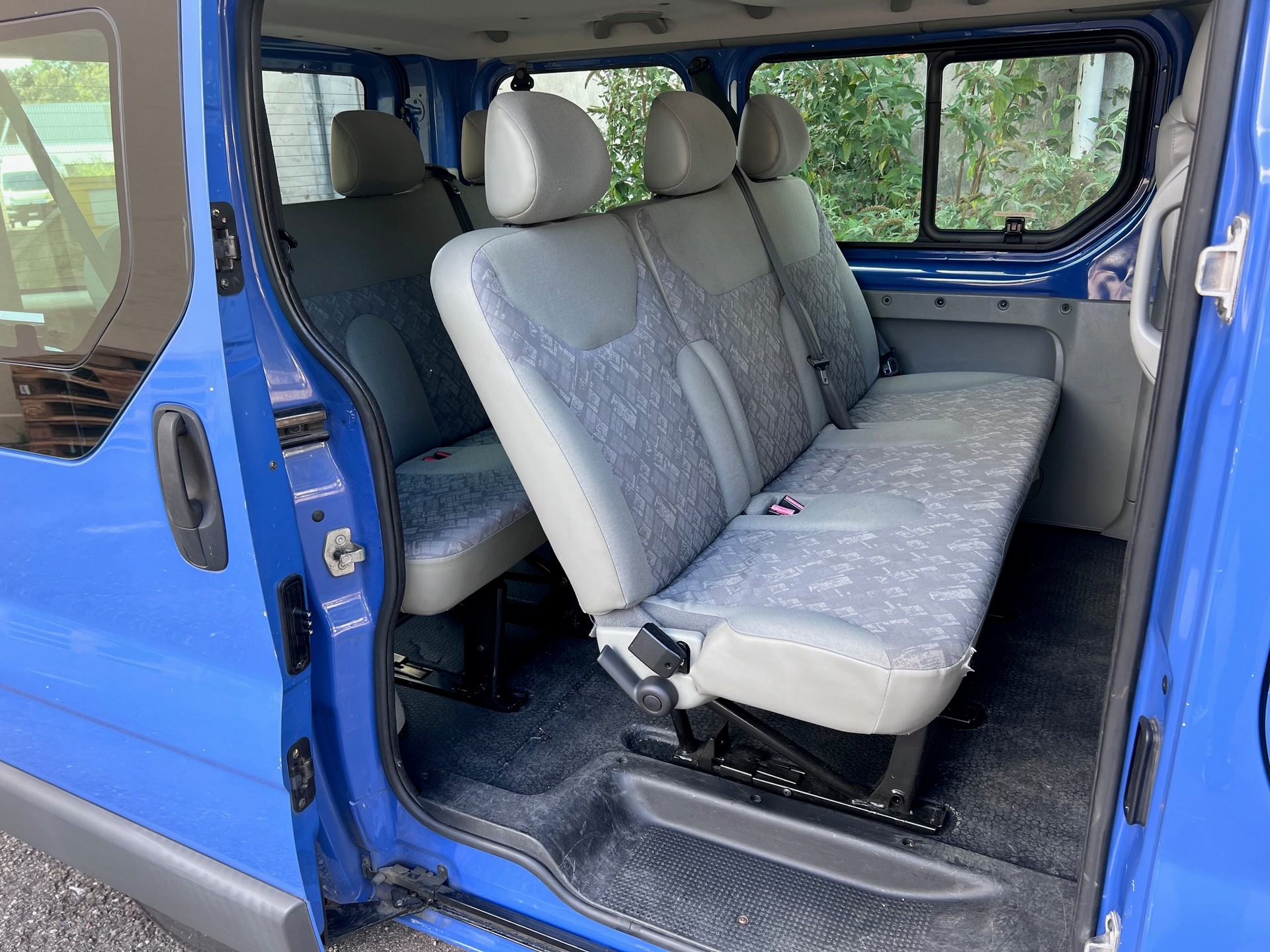 OPEL Vivaro 2.5 CDTI 2.7t-showroom-element-3