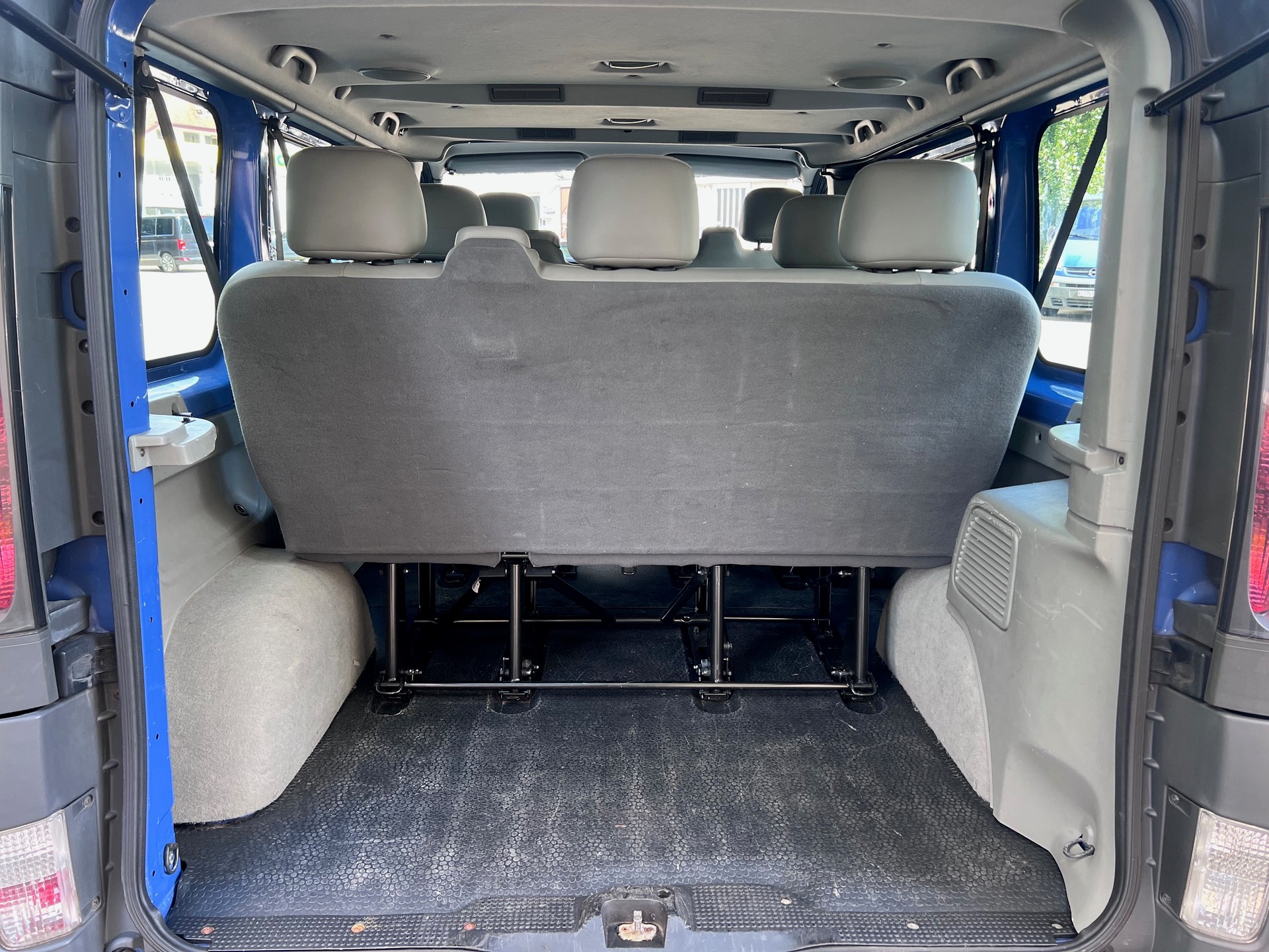 OPEL Vivaro 2.5 CDTI 2.7t-showroom-element-2