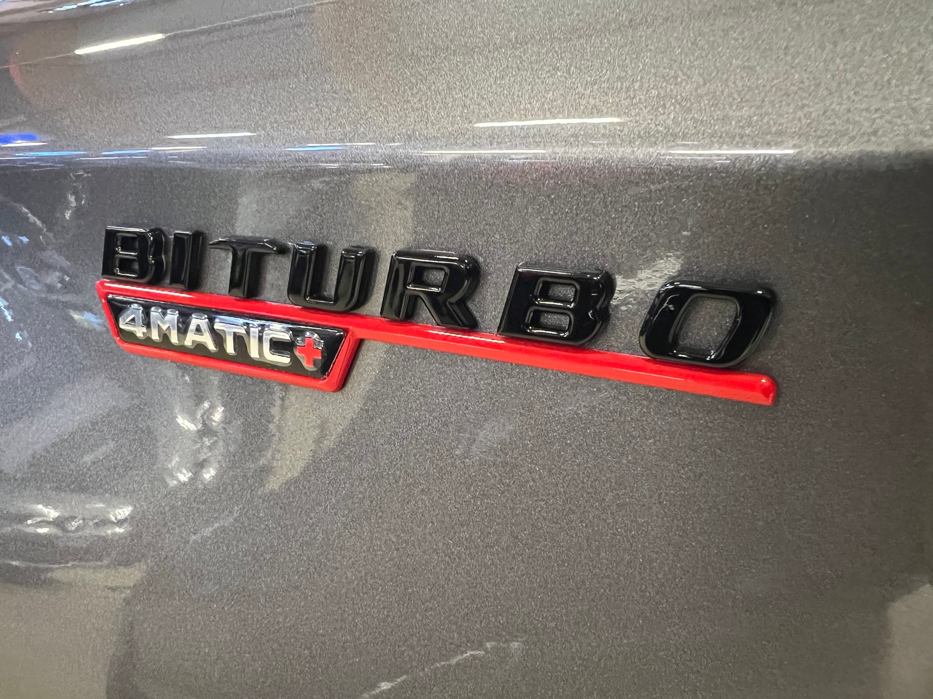MERCEDES-BENZ "GLA 45 AMG" 4MATIC 7G-DCT. CH AUTO MB AUSLIEFERUNG. SAUBER UND GEPFLEGT. AB MFK !!-image-4