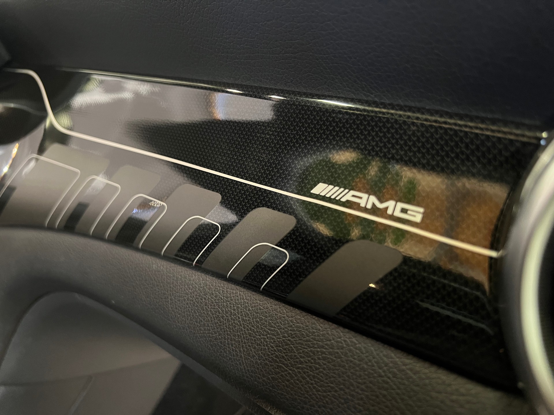 MERCEDES-BENZ "GLA 45 AMG" 4MATIC 7G-DCT. CH AUTO MB AUSLIEFERUNG. SAUBER UND GEPFLEGT. AB MFK !!-image-14