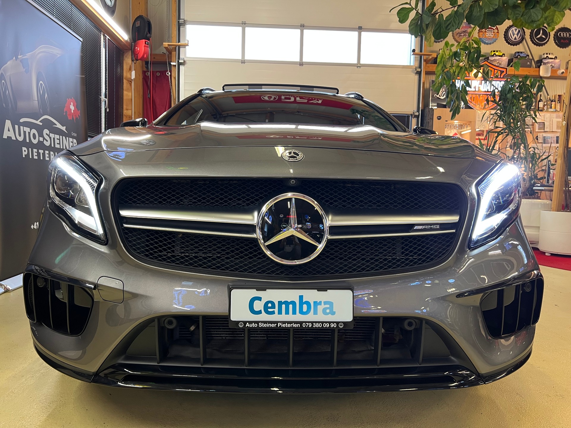 MERCEDES-BENZ "GLA 45 AMG" 4MATIC 7G-DCT. CH AUTO MB AUSLIEFERUNG. SAUBER UND GEPFLEGT. AB MFK !!-image-6