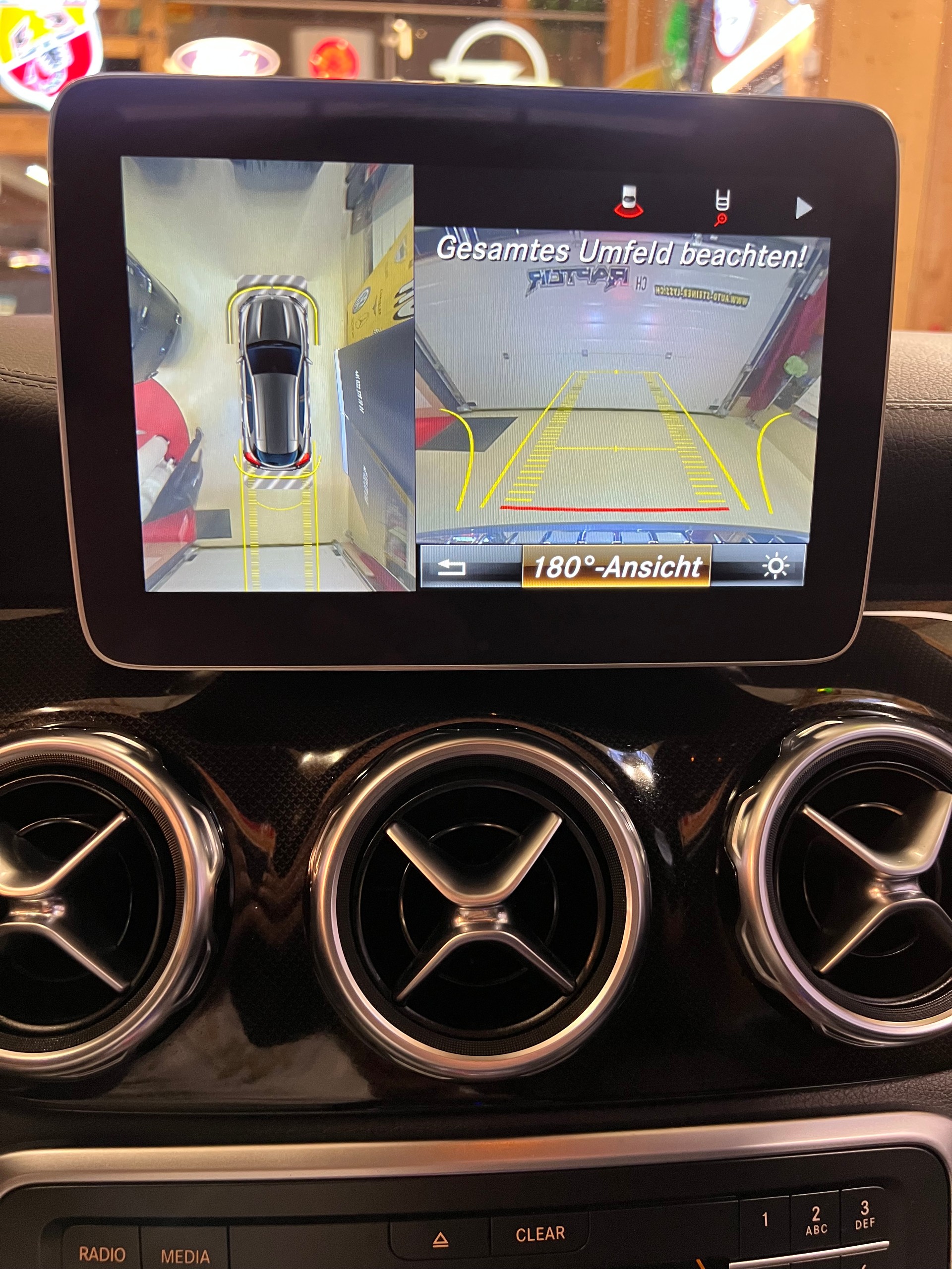 MERCEDES-BENZ "GLA 45 AMG" 4MATIC 7G-DCT. CH AUTO MB AUSLIEFERUNG. SAUBER UND GEPFLEGT. AB MFK !!-image-18