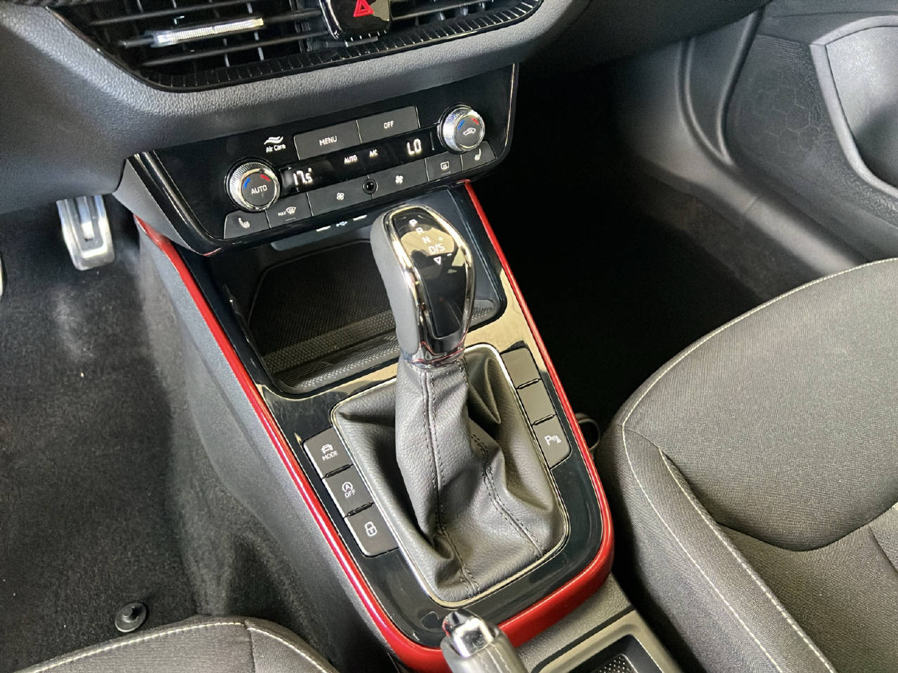 SKODA Fabia 1.0 TSI Monte Carlo DSG-image-13