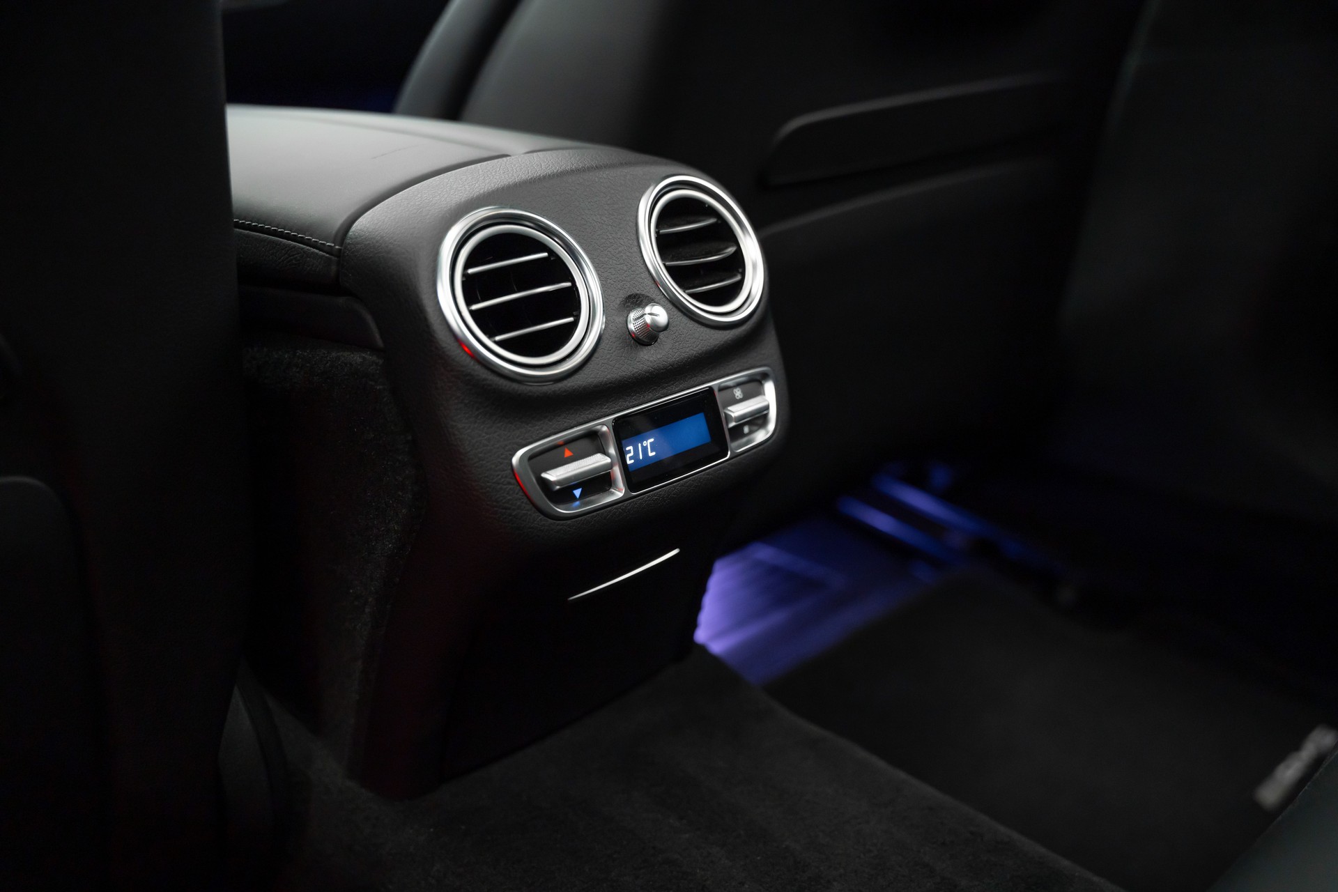 MERCEDES-BENZ E 63 AMG S 4Matic Speedshift MCT-image-16