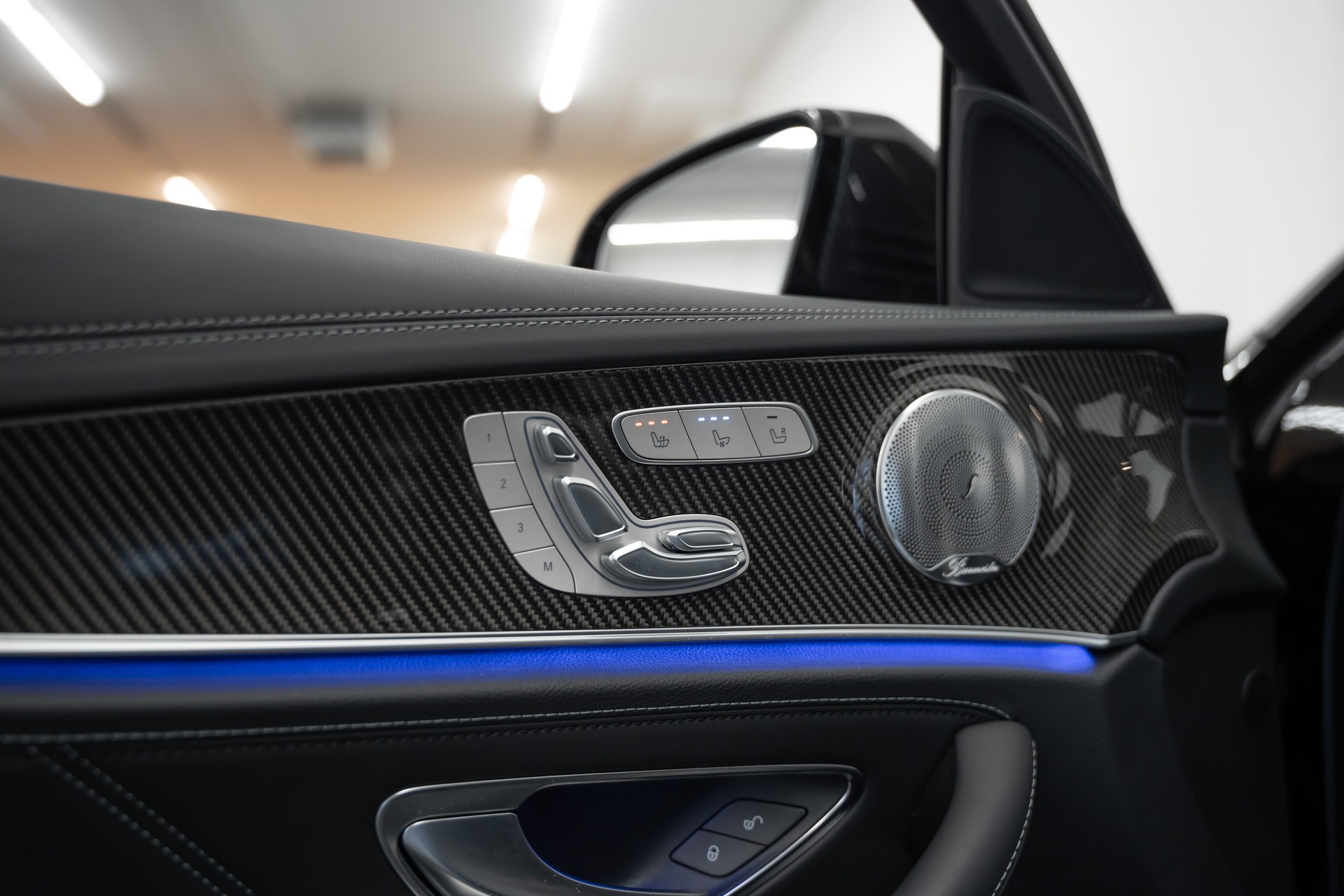 MERCEDES-BENZ E 63 AMG S 4Matic Speedshift MCT-image-17