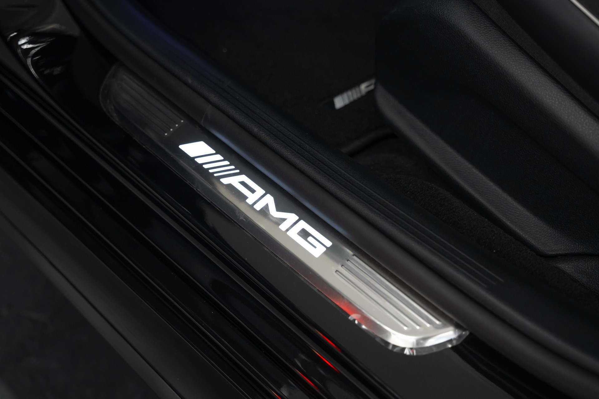 MERCEDES-BENZ E 63 AMG S 4Matic Speedshift MCT-image-19