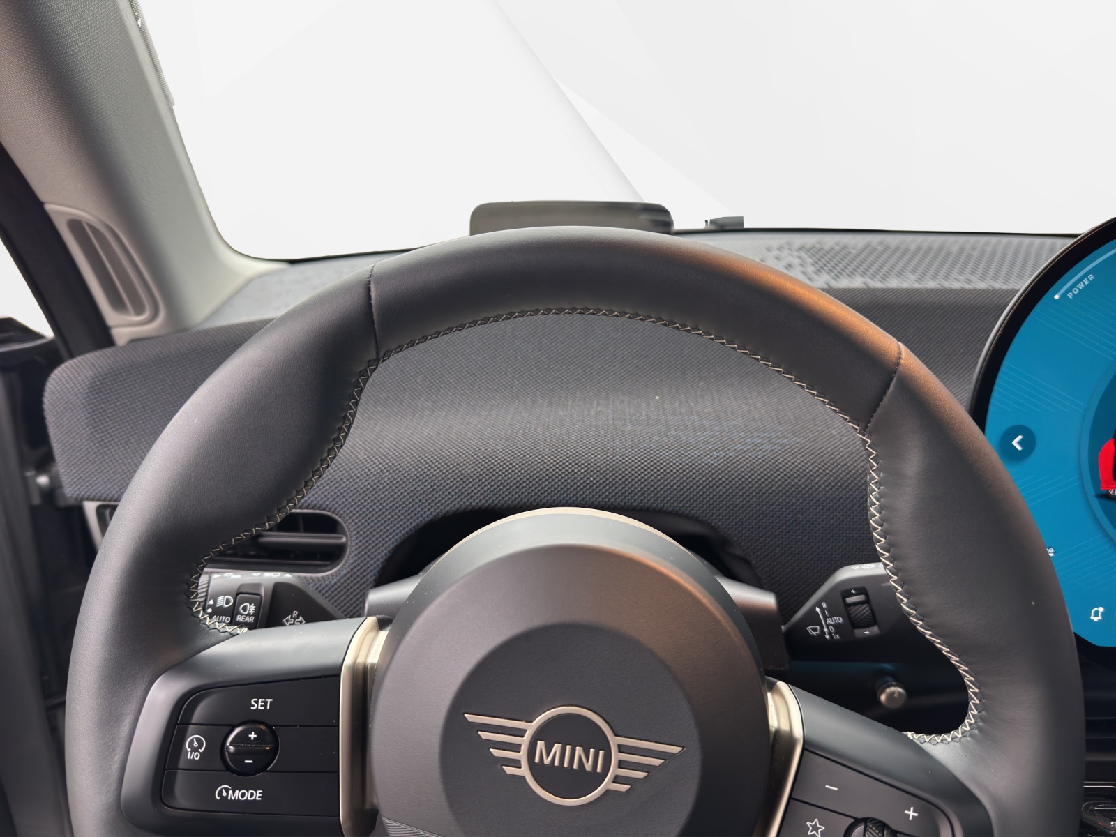 MINI Cooper SE-image-15