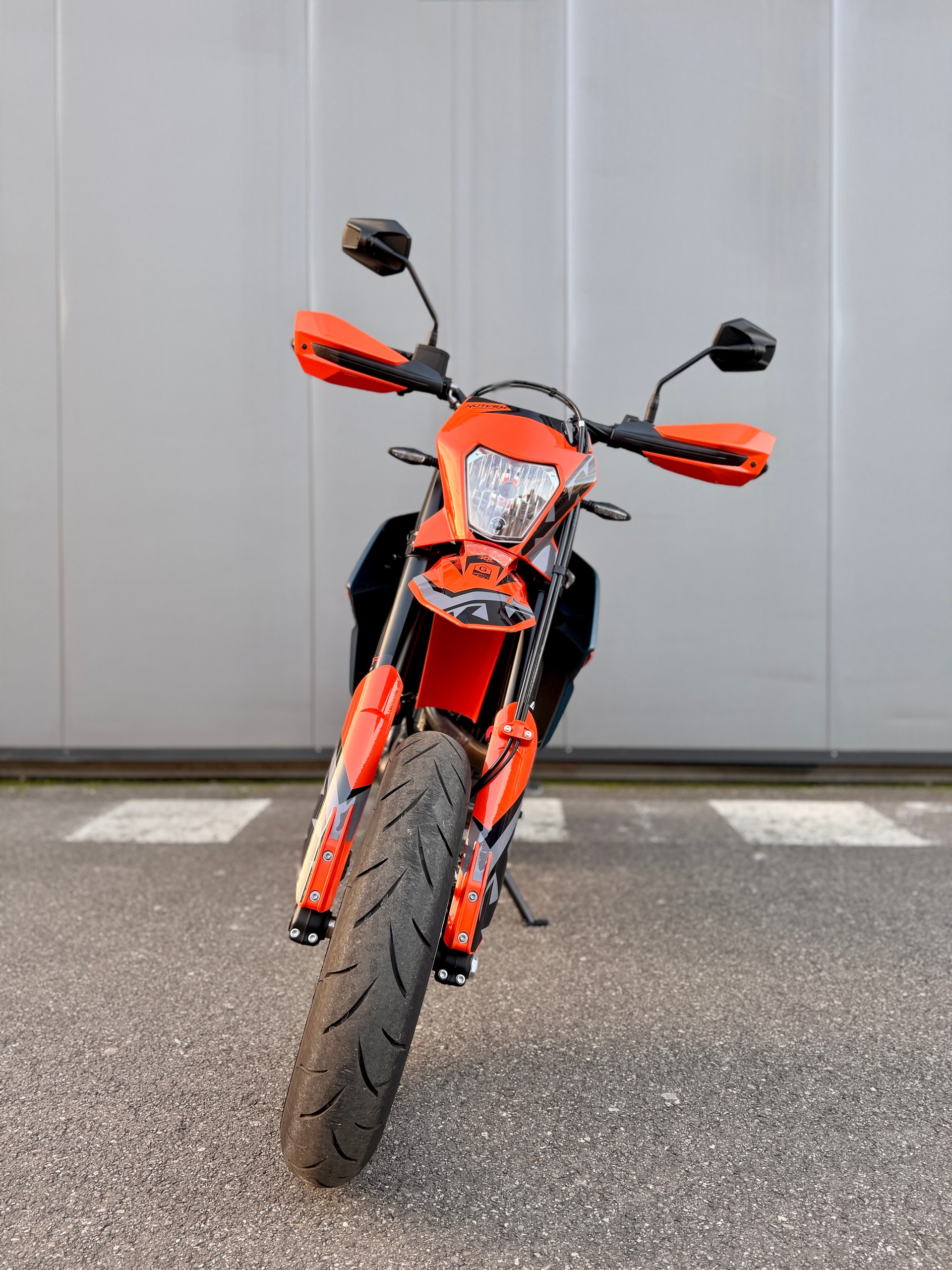 KTM 690 SMC R-image-4