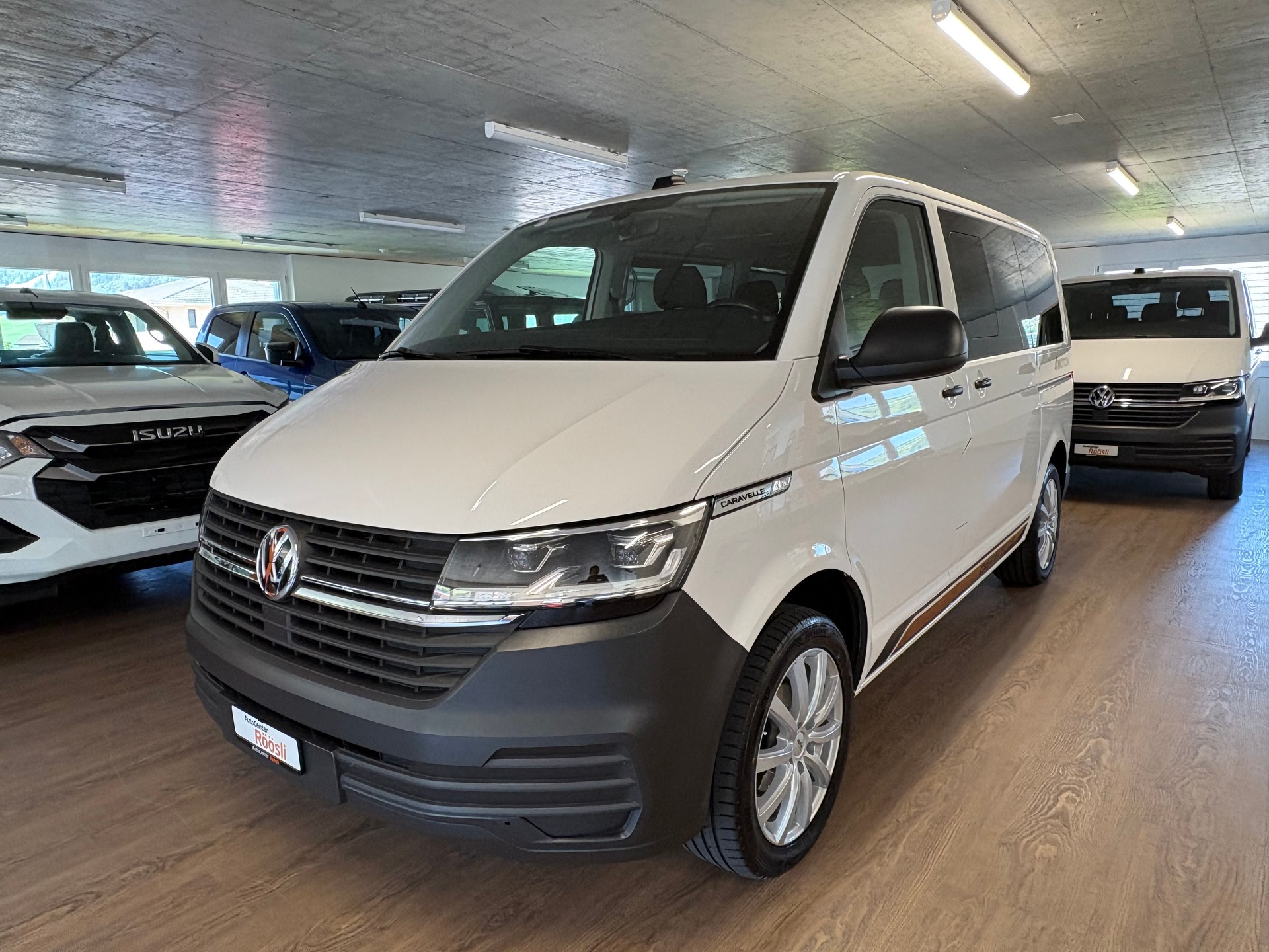 VW T6.1 Caravelle 2.0 TDI Comfortline 4Motion-image-1