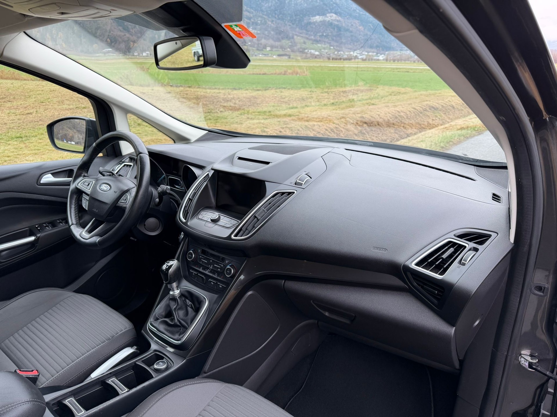 FORD GrC-Max 1.5 SCTi Titanium X 7 places-image-14