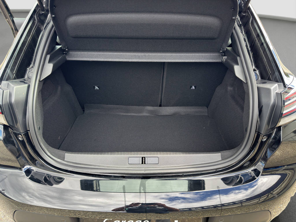 PEUGEOT 208 1.2 PureTech 100 Style 50. Jahre Jubiläum-image-12