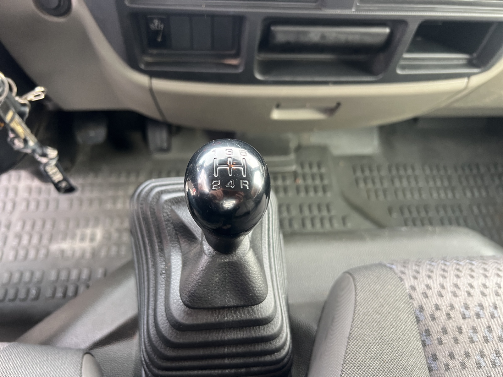 NISSAN Cabstar Basis (Pro) 28.11-image-13
