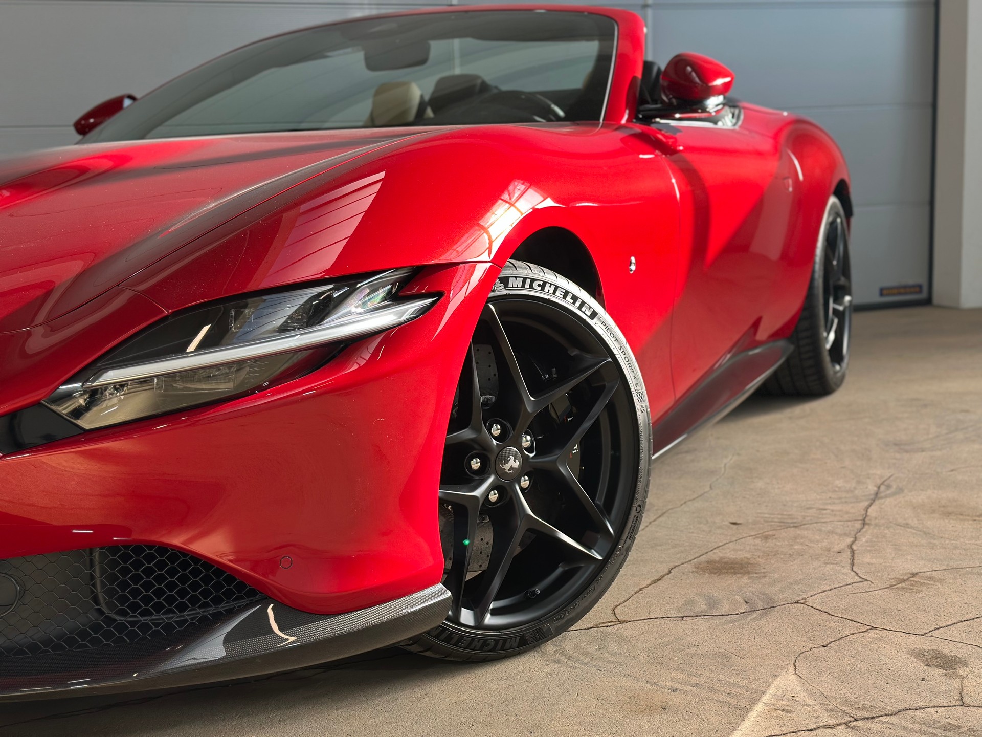 FERRARI Roma 3.9 V8 T-image-1