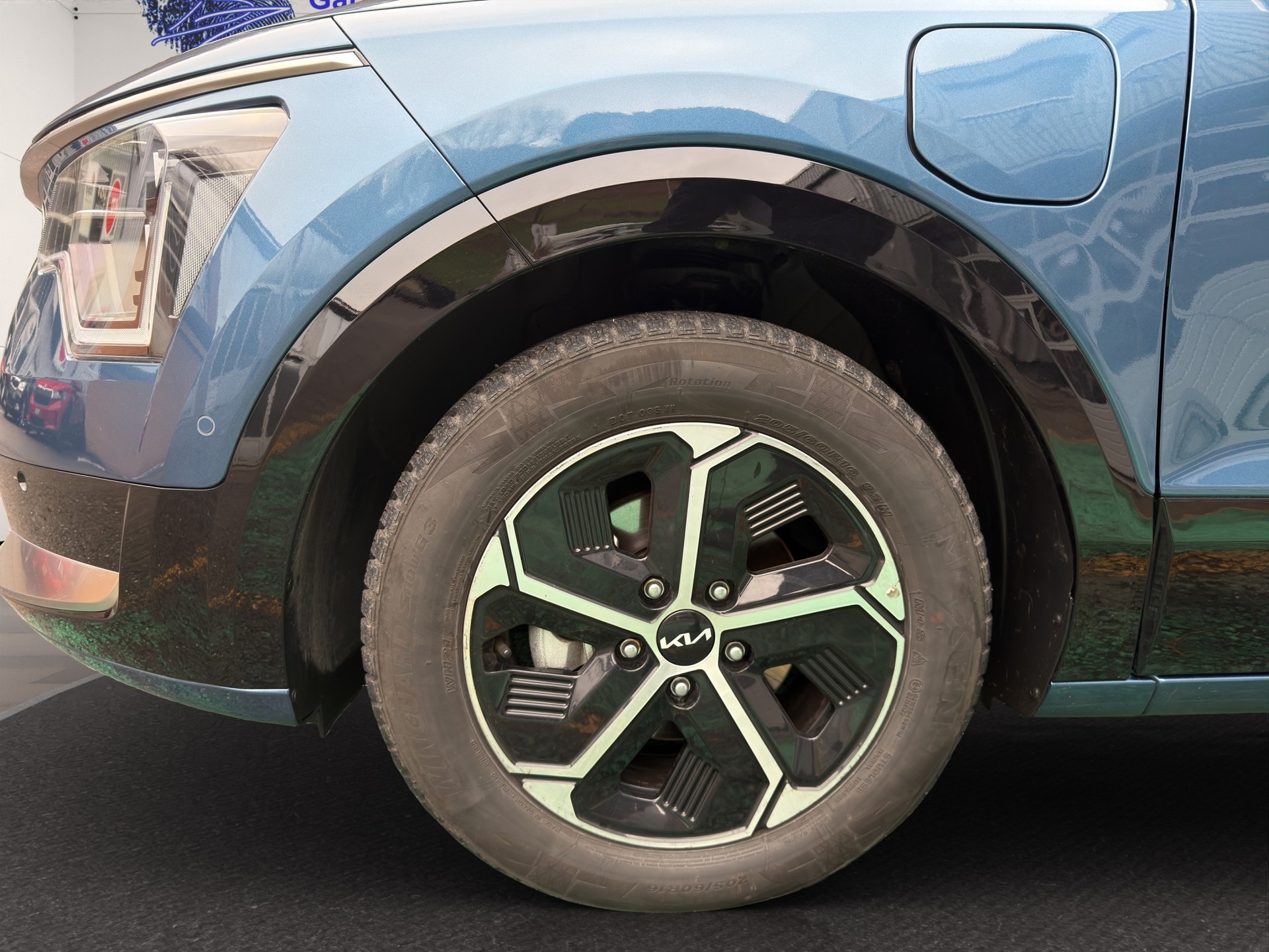 KIA Niro 1.6GDi Plug-in Hybrid Style DCT-image-11