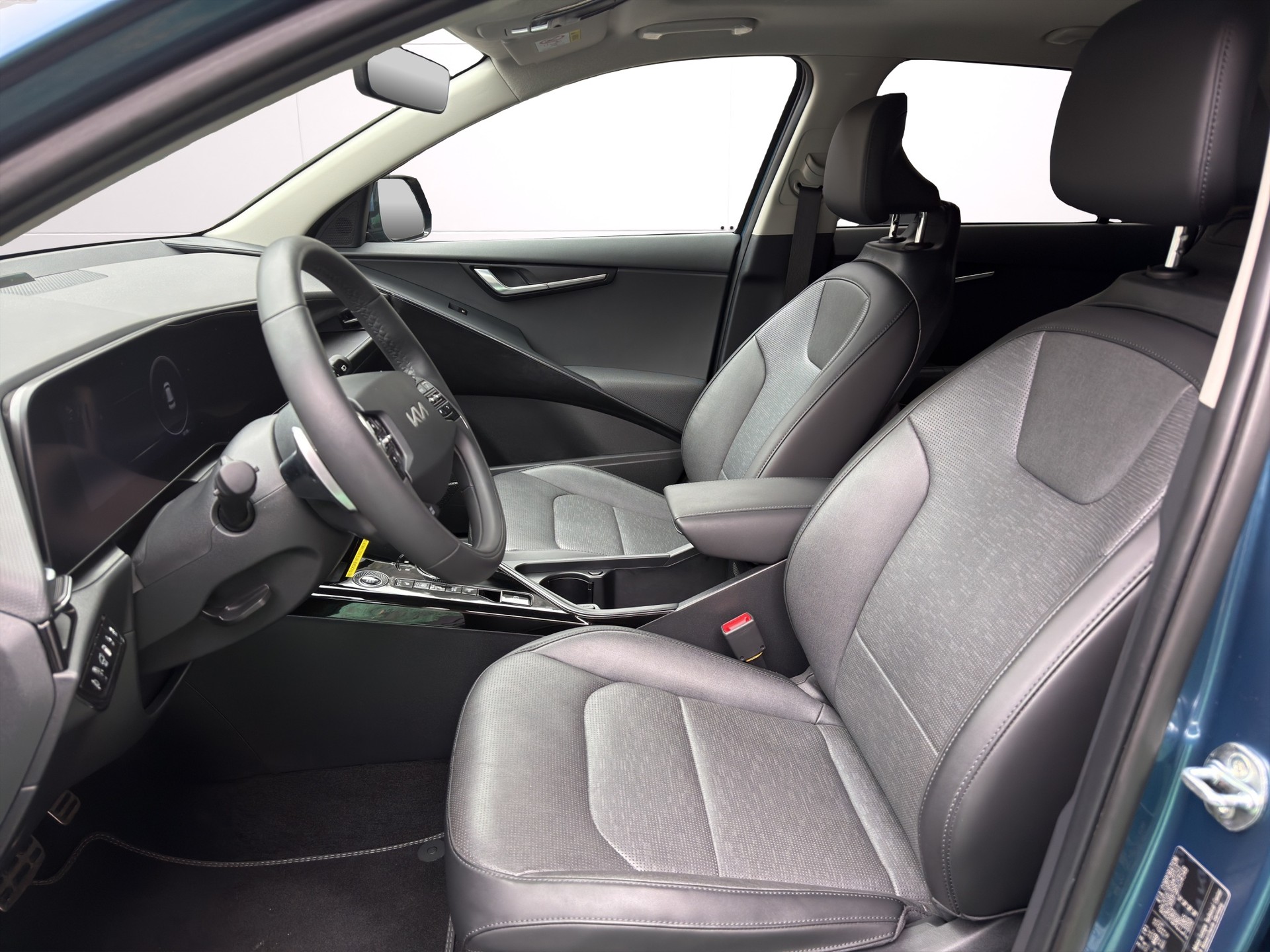 KIA Niro 1.6GDi Plug-in Hybrid Style DCT-image-8