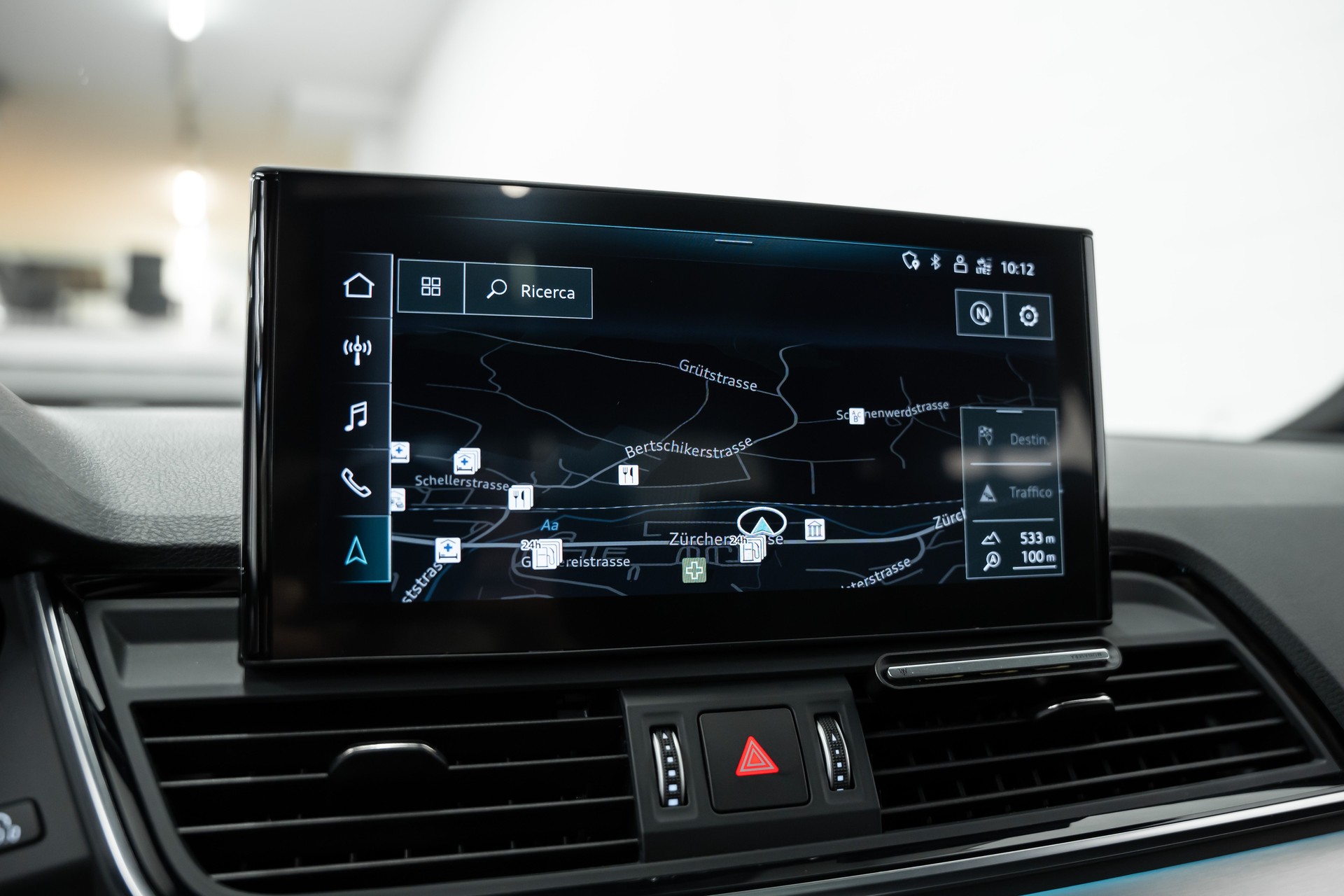 AUDI Q5 40 TDI S LINE Black Edition quattro S-tronic-image-19