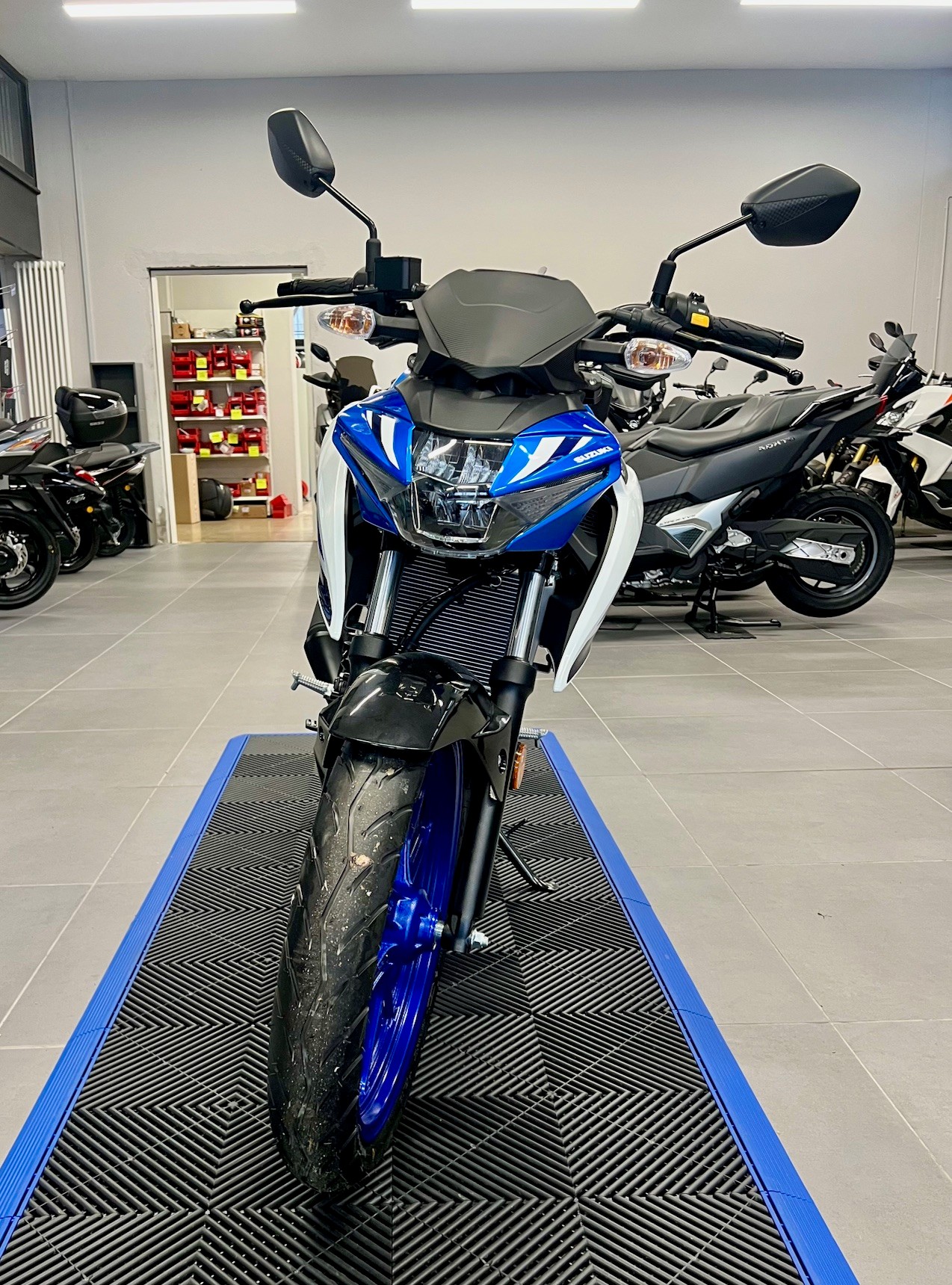 SUZUKI GSX-S 125-image-1