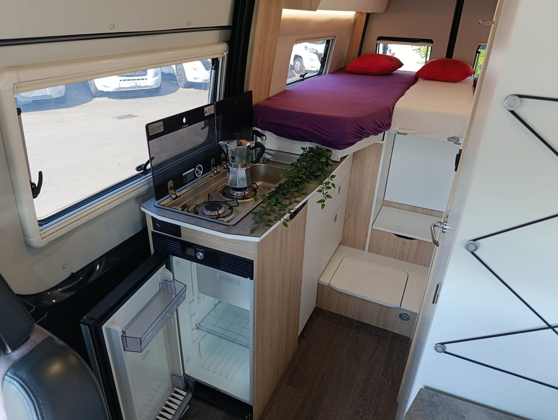 FRANKIA Yucon 4x4 ***Offroad König für sensationeller Preis***Automat 190PS**Dieselheizung**Solar**Wechselrichter**Längsbett**-image-9