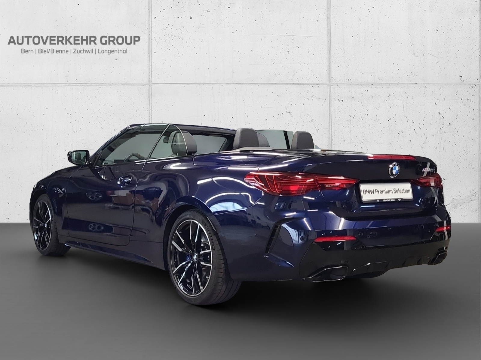 BMW M440i xDrive 48V Cabrio-image-6