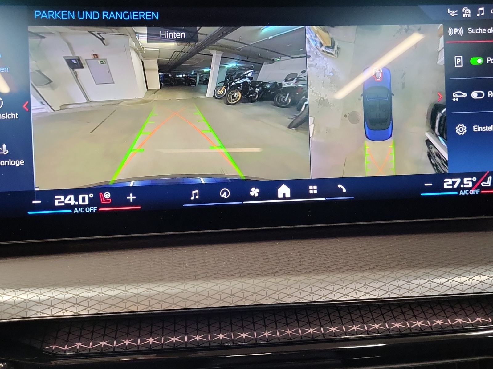 BMW M440i xDrive 48V Cabrio-image-16