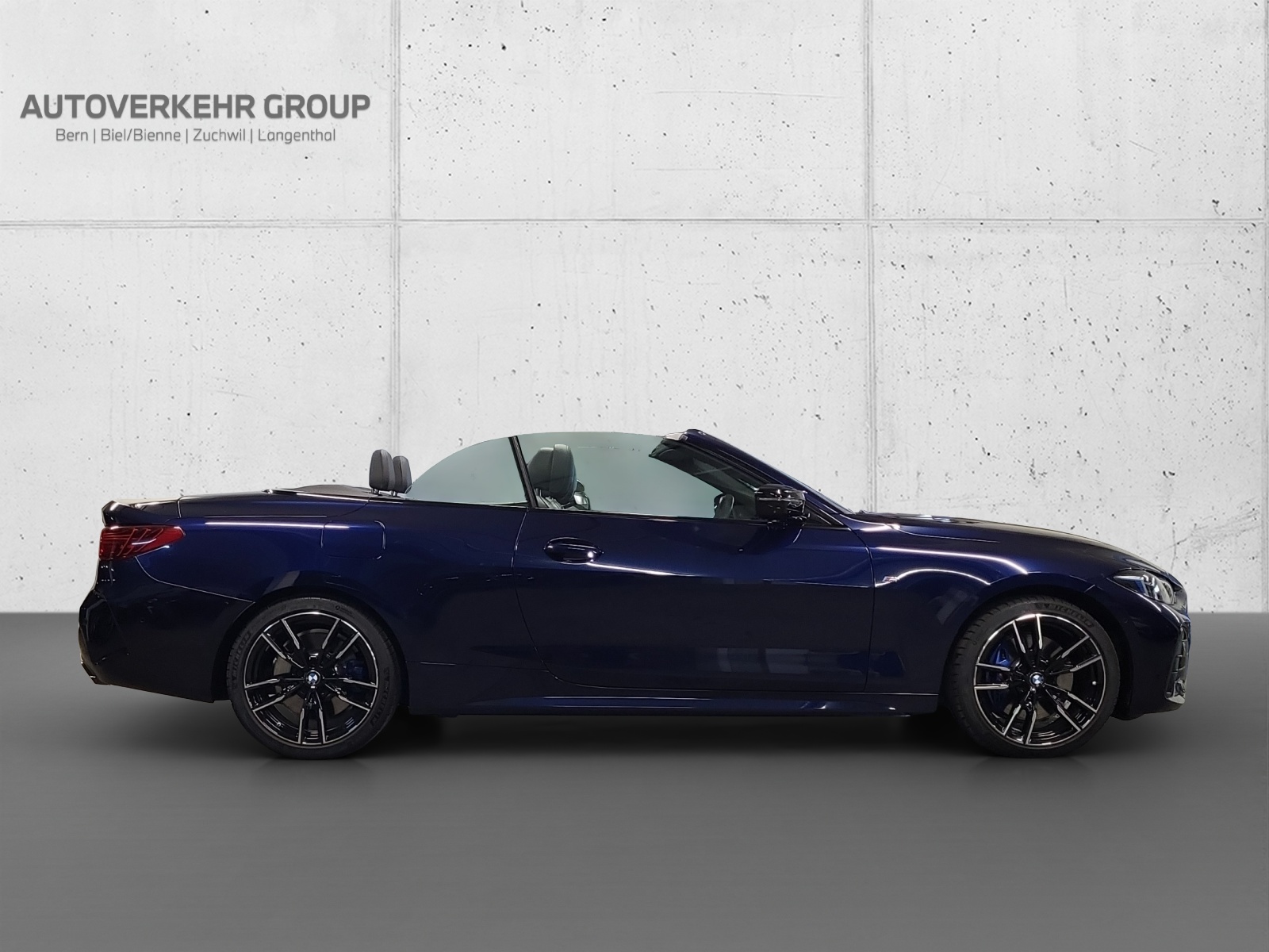 BMW M440i xDrive 48V Cabrio-showroom-element-3