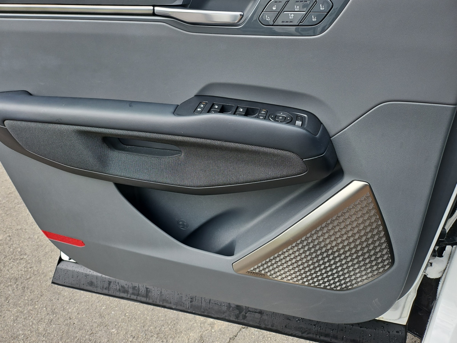KIA EV9 99.8 kWh GT-Line 4x4-image-12